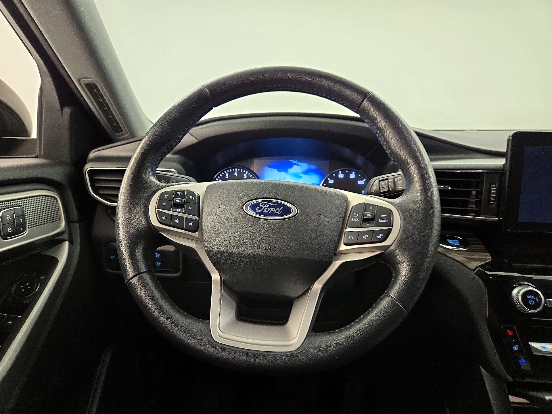 Thumbnail: 2021 Ford Explorer - 10