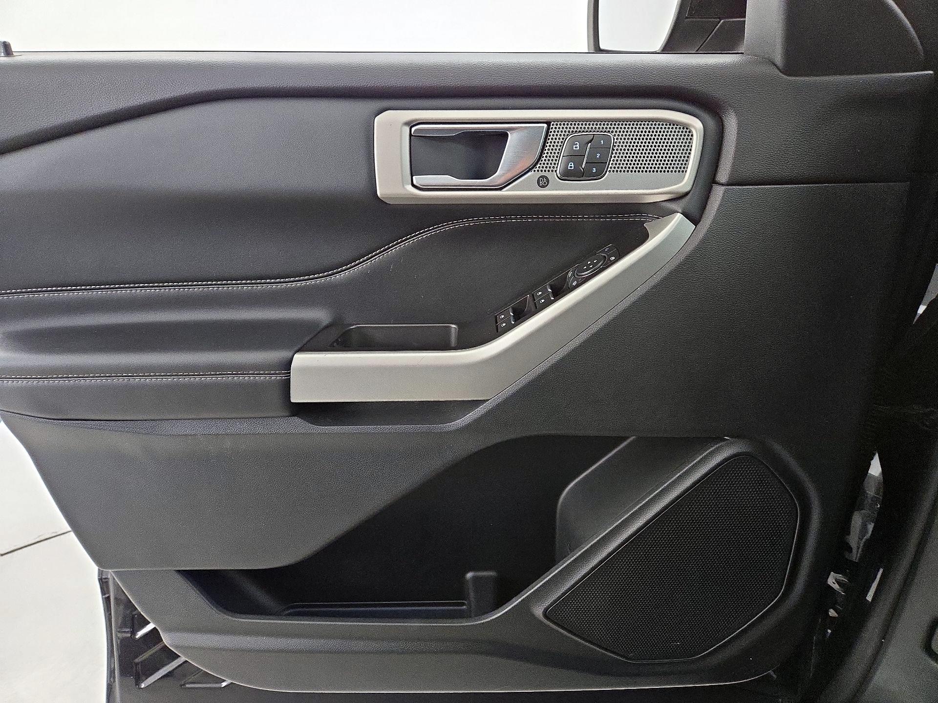 Thumbnail: 2021 Ford Explorer - 12