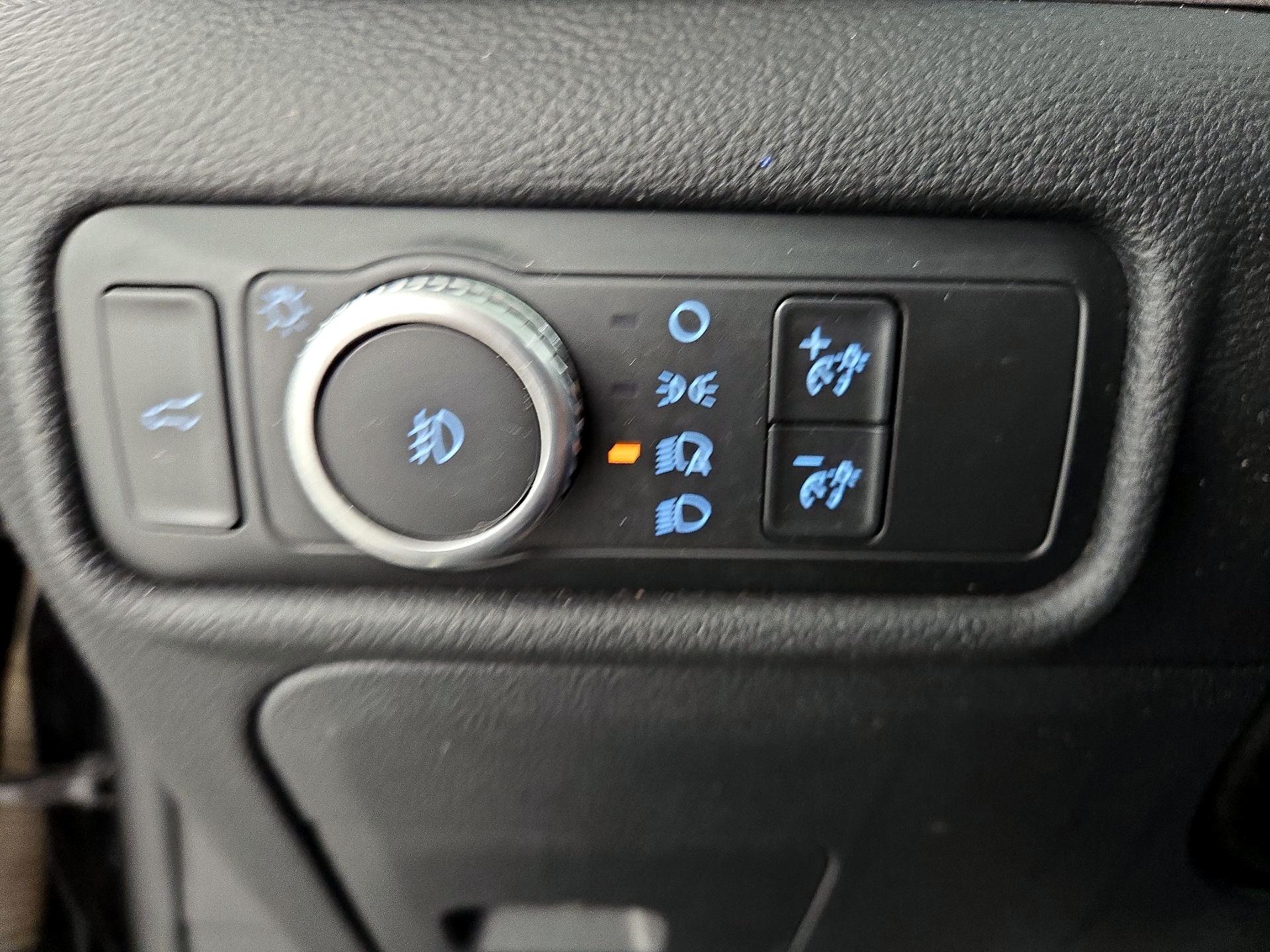 Thumbnail: 2021 Ford Explorer - 13