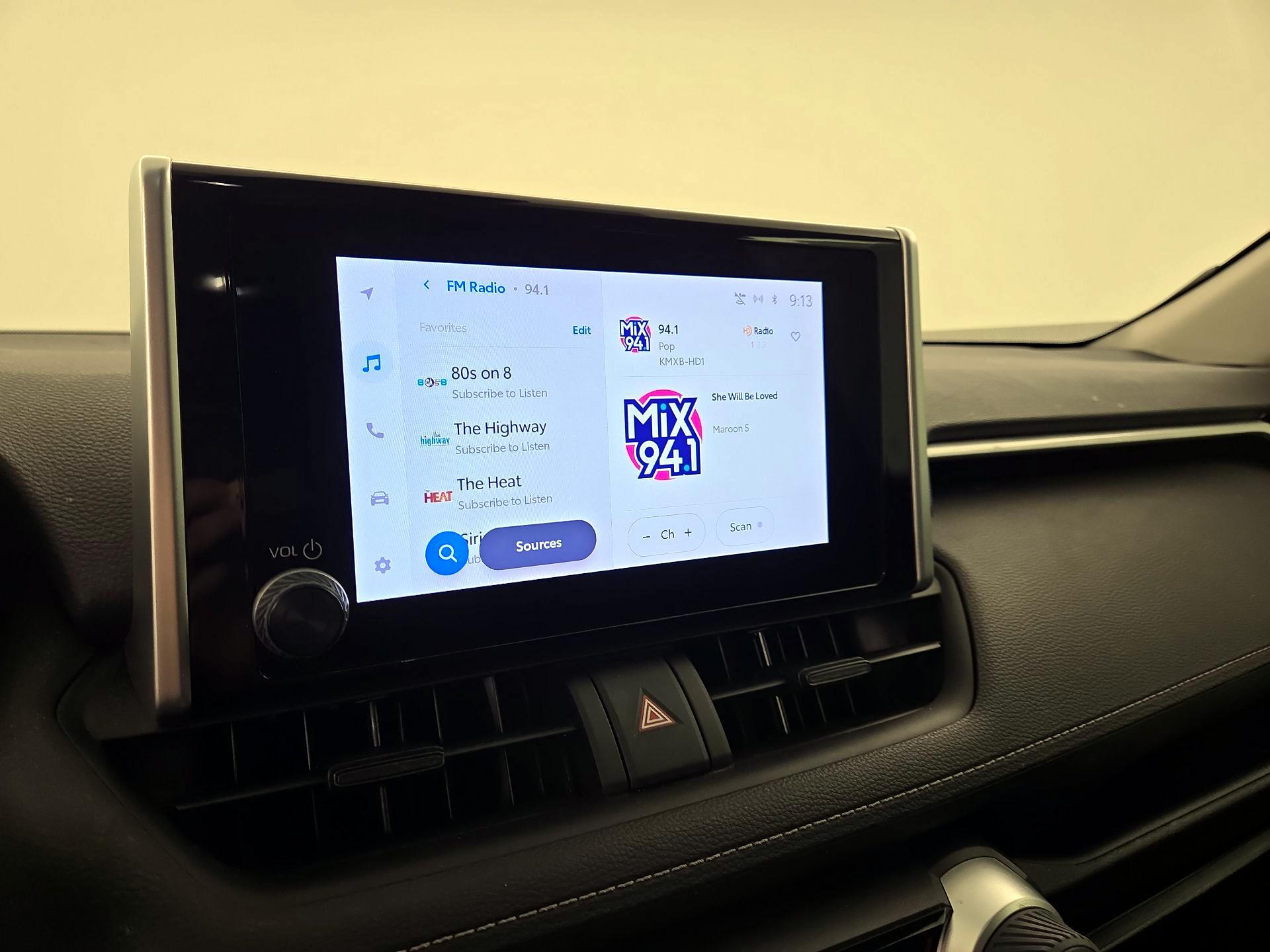 Thumbnail: 2023 Toyota RAV4 - 15