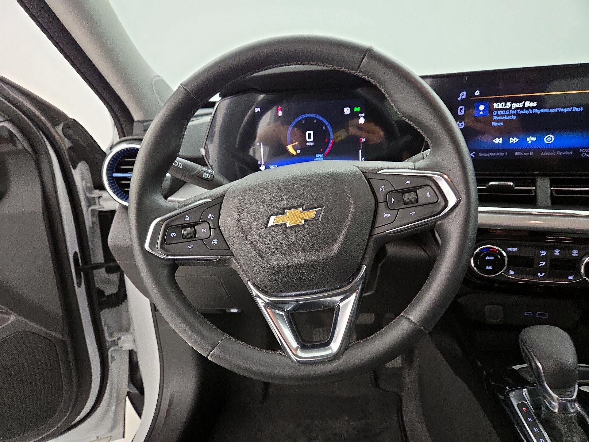 Thumbnail: 2025 Chevrolet Trax - 10