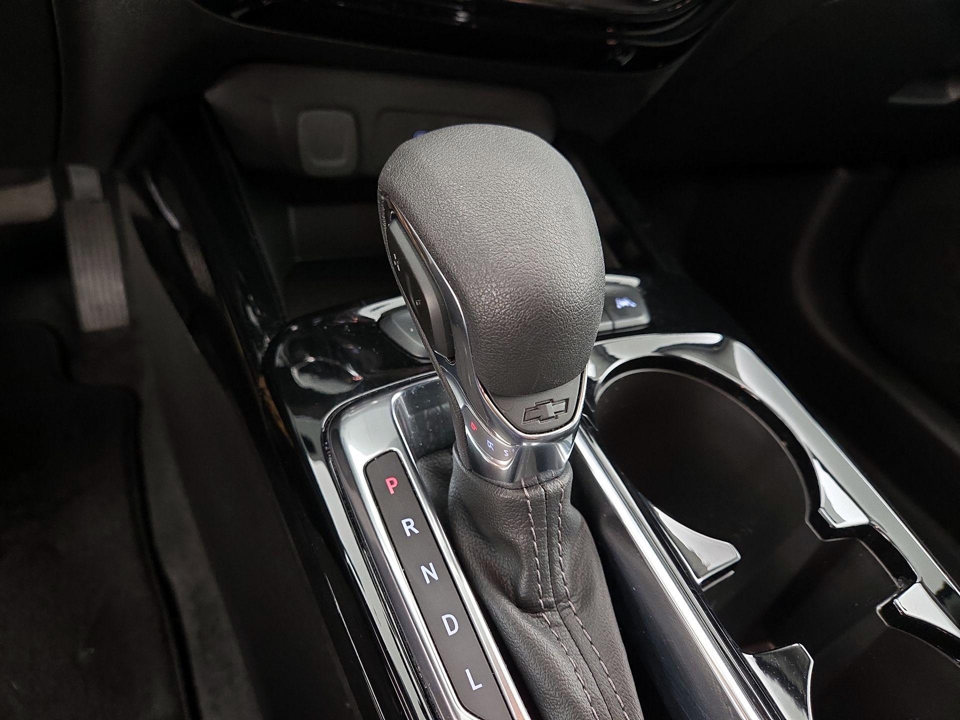 Thumbnail: 2025 Chevrolet Trax - 17