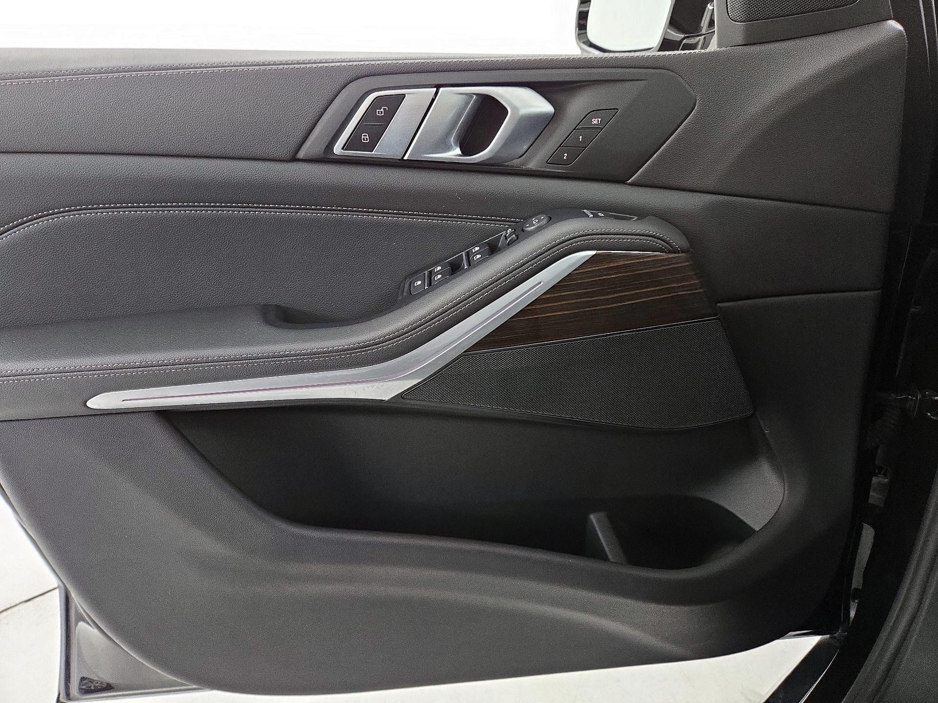 Thumbnail: 2020 BMW X5 - 12