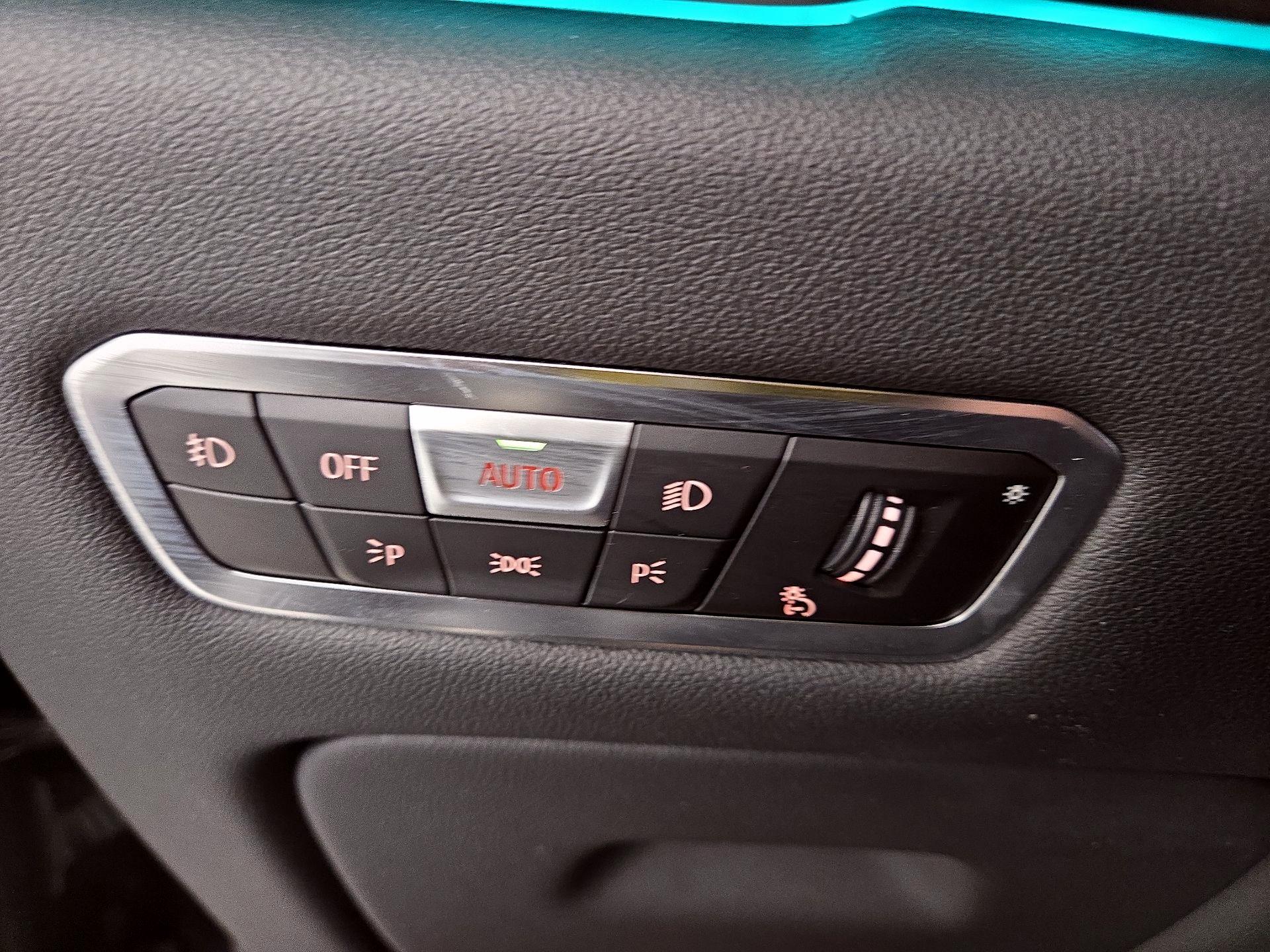 Thumbnail: 2020 BMW X5 - 13