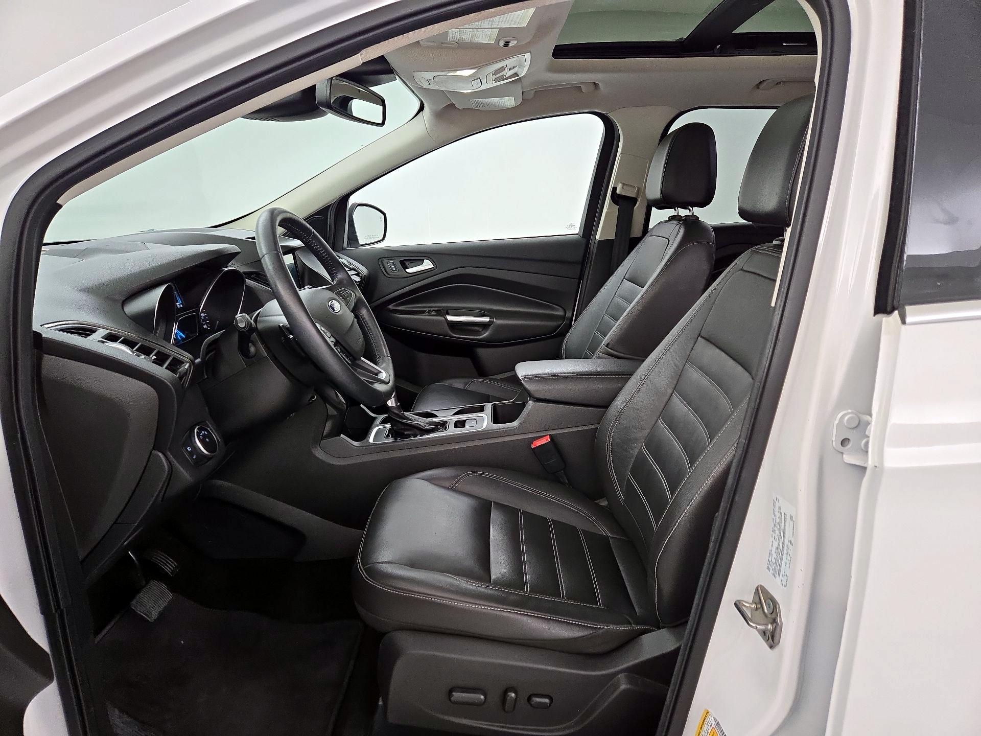 Thumbnail: 2017 Ford Escape - 11