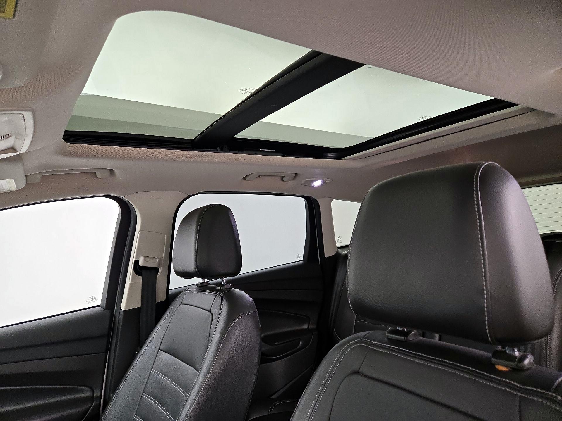 Thumbnail: 2017 Ford Escape - 20