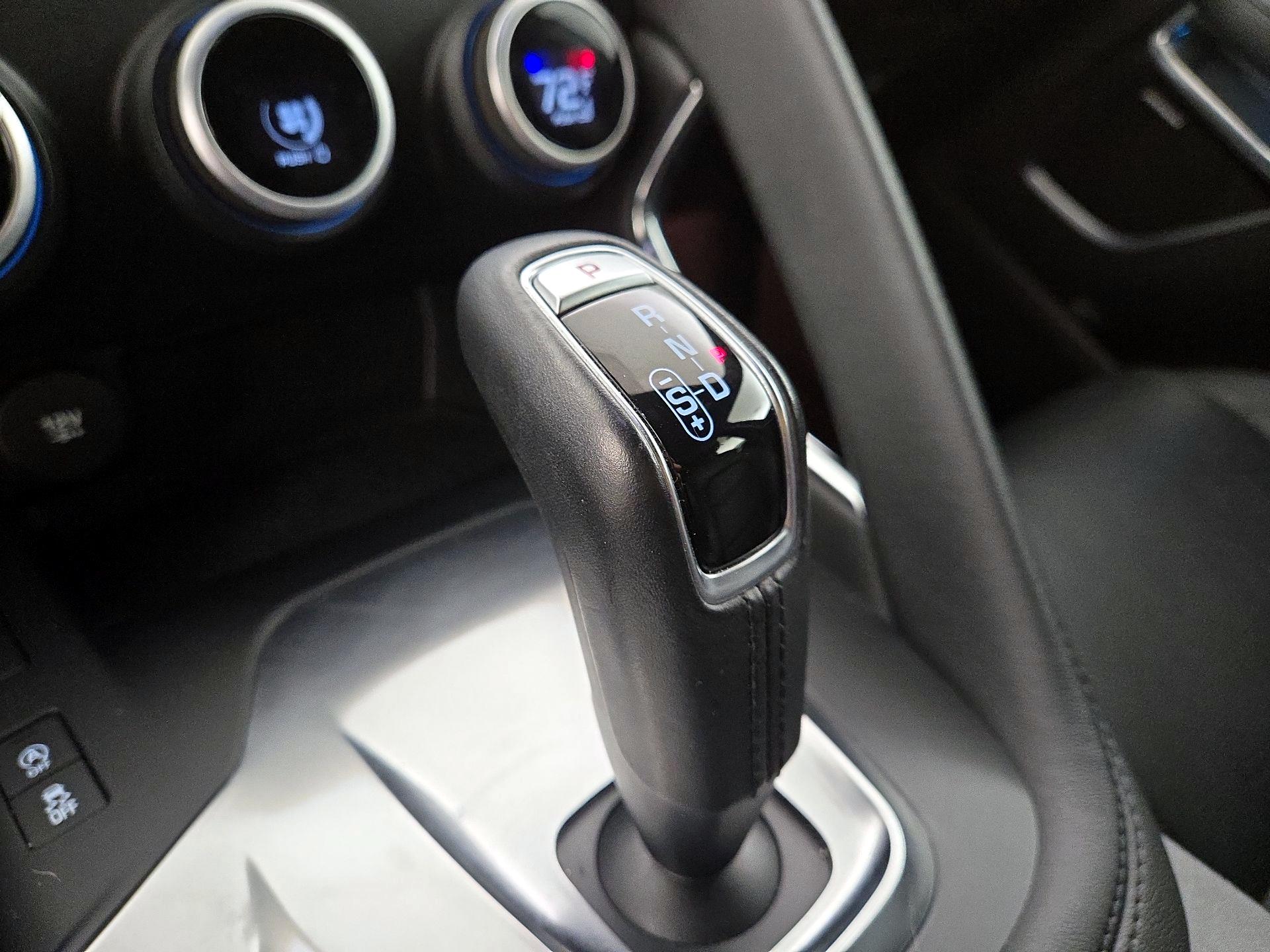 Thumbnail: 2020 Jaguar E-Pace - 18