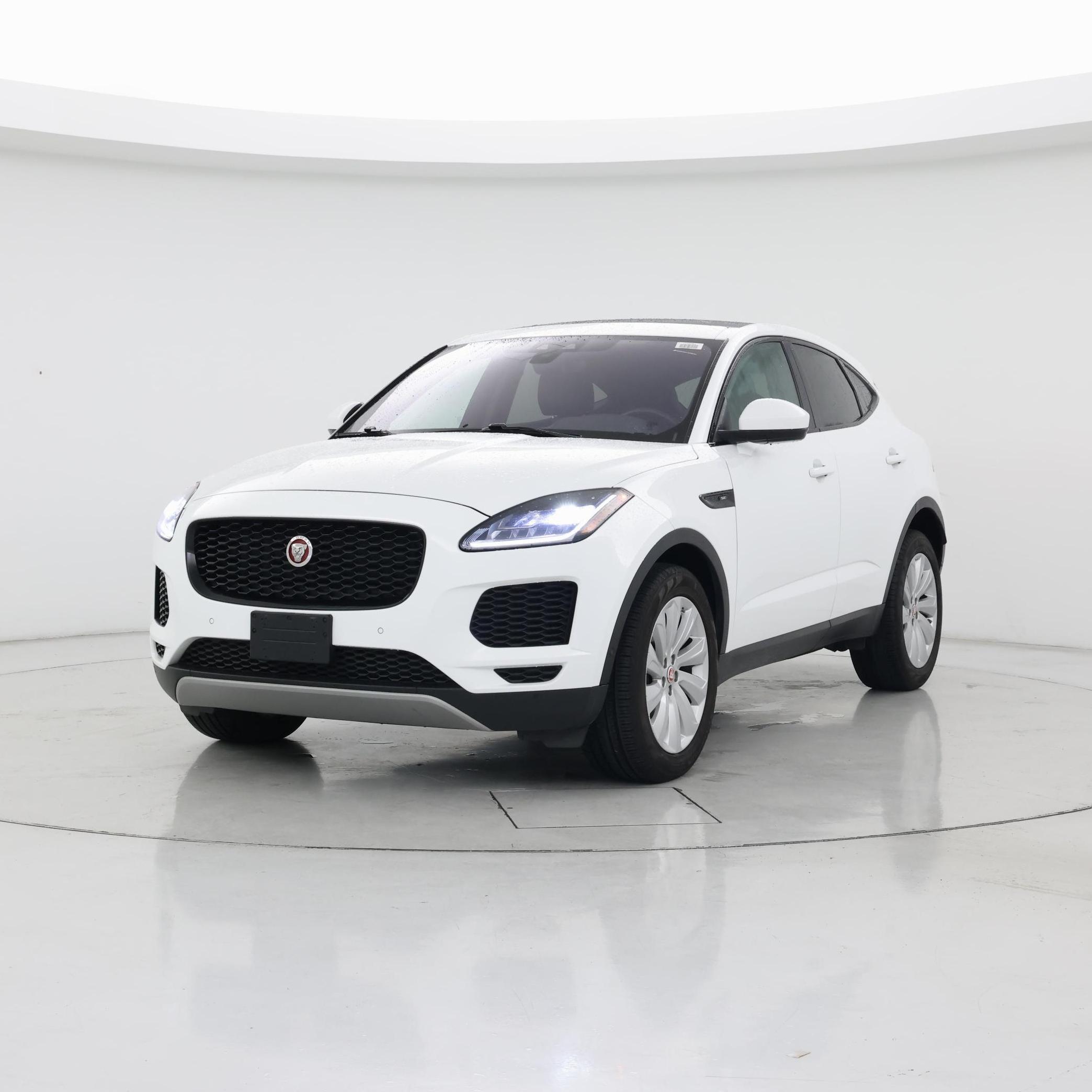 Thumbnail: 2020 Jaguar E-Pace - 4