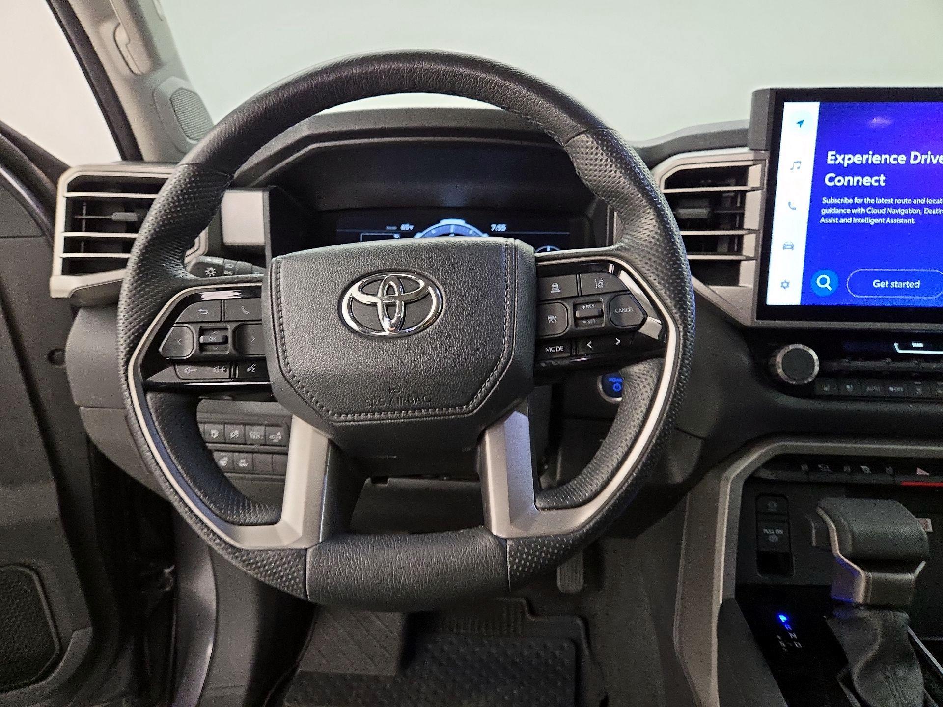 Thumbnail: 2024 Toyota Sequoia - 10