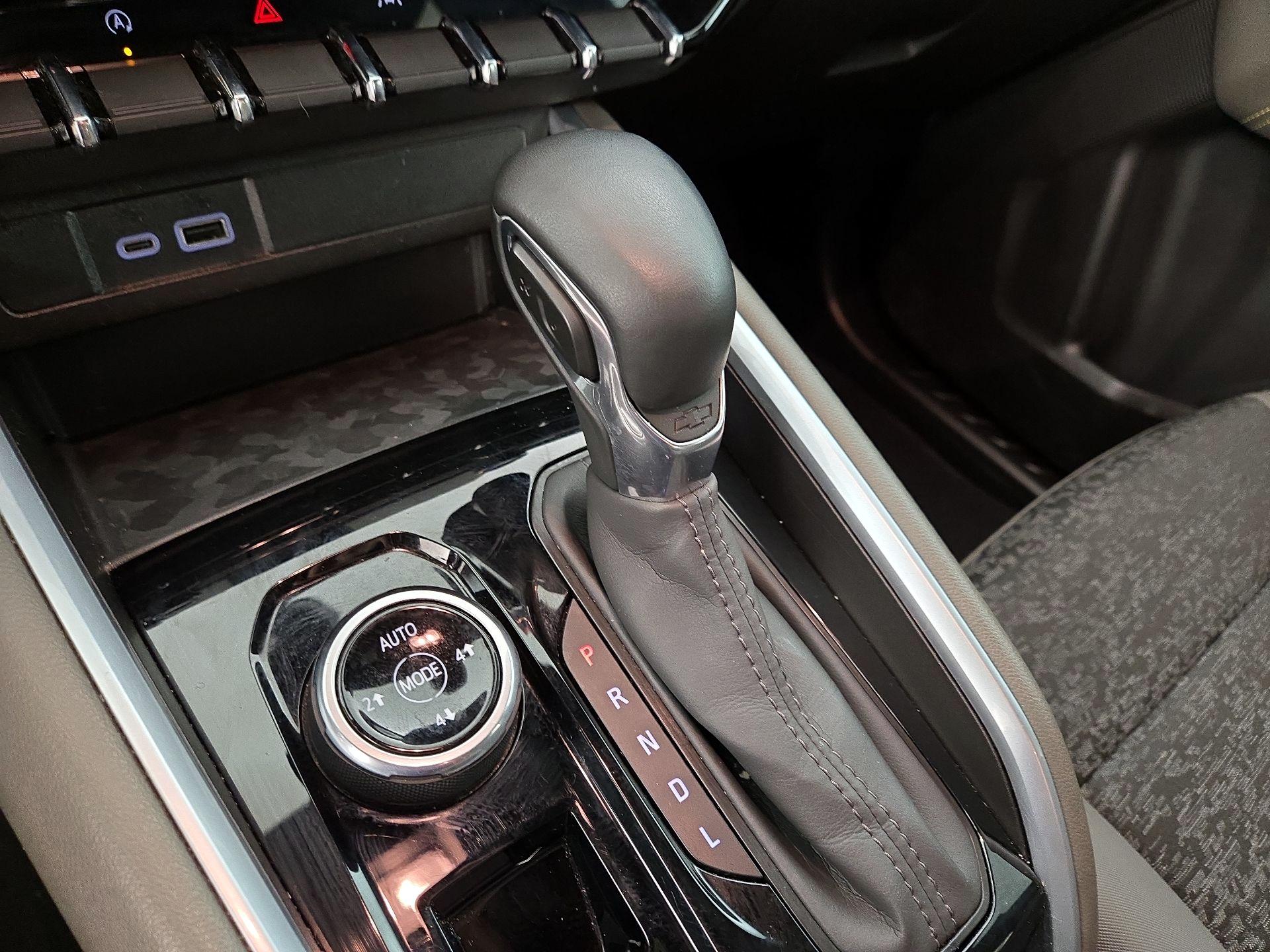 Thumbnail: 2024 Chevrolet Colorado - 18