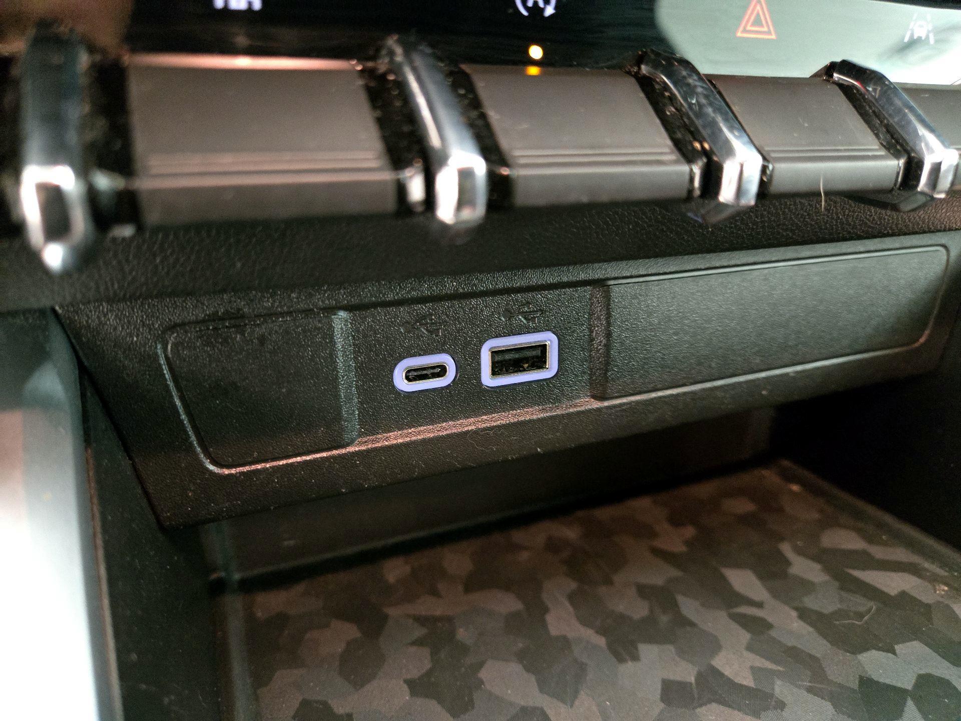 Thumbnail: 2024 Chevrolet Colorado - 19