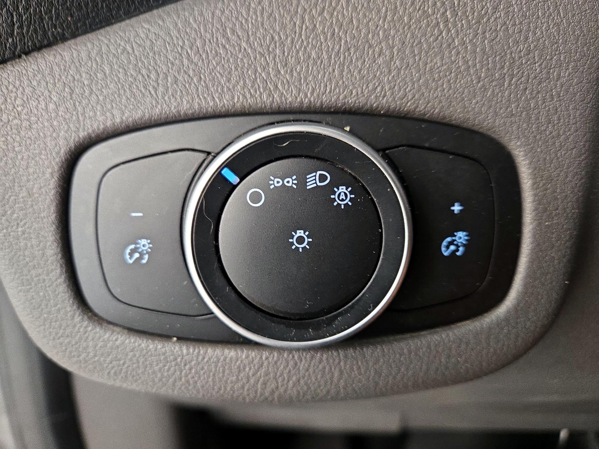 Thumbnail: 2020 Ford Transit Series - 13