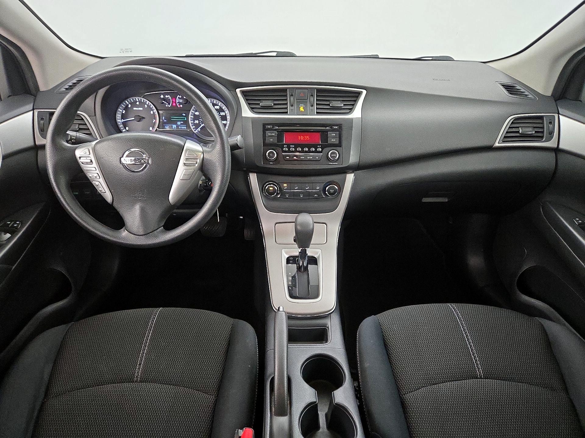 Thumbnail: 2015 Nissan Sentra - 9