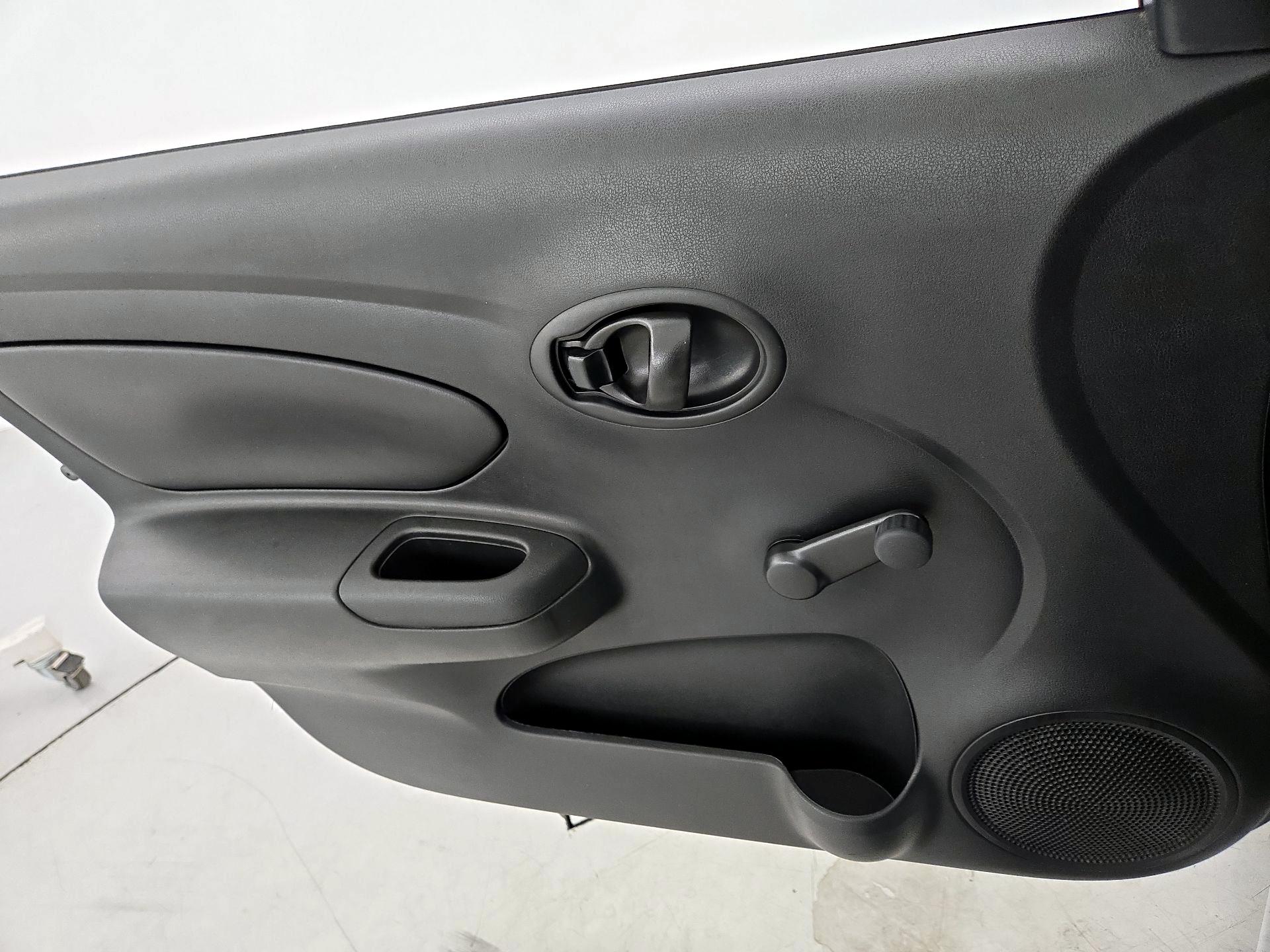 Thumbnail: 2016 Nissan Versa - 12