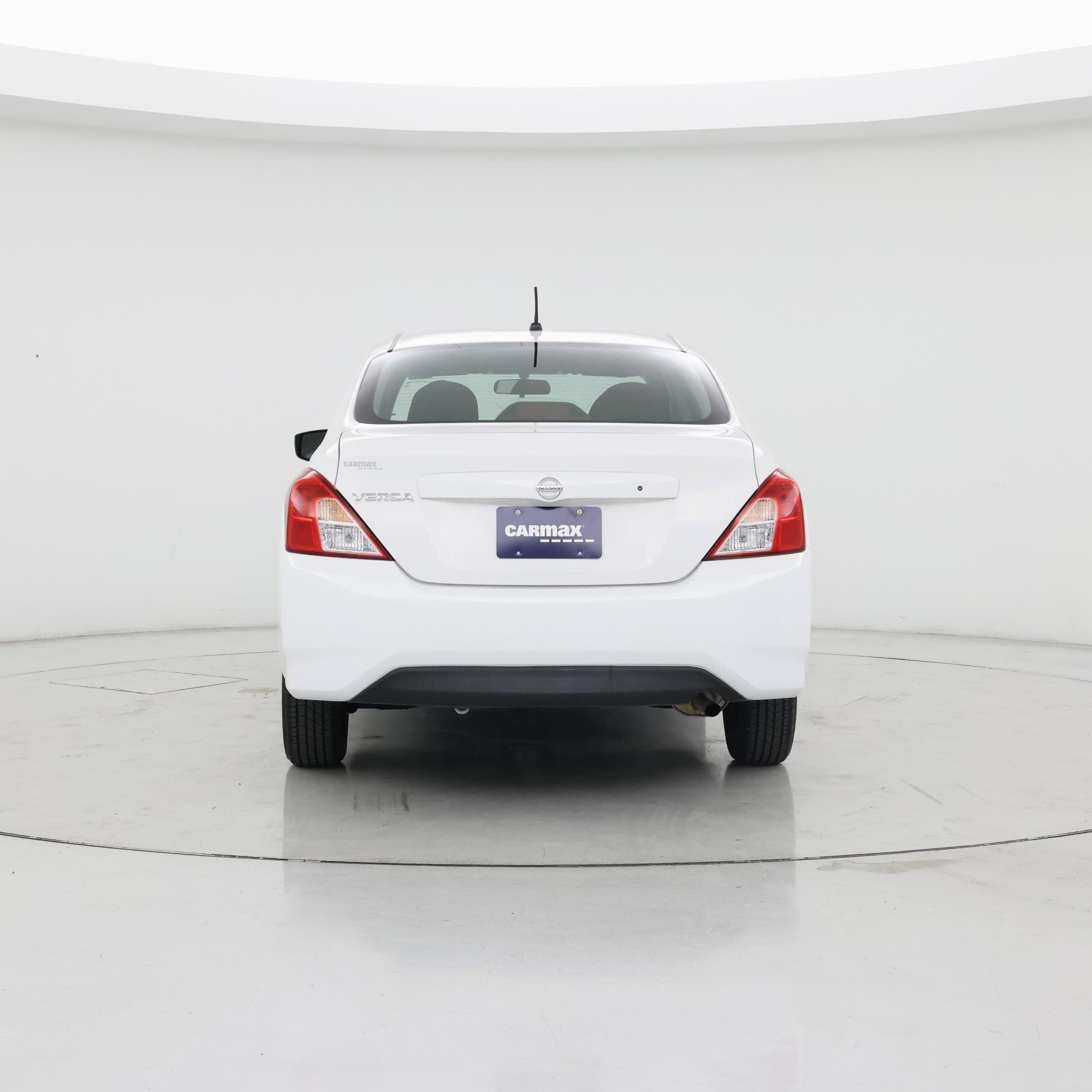 Thumbnail: 2016 Nissan Versa - 6