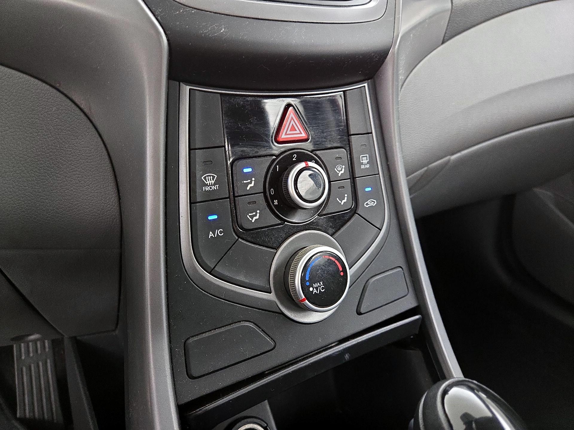 Thumbnail: 2016 Hyundai Elantra - 15