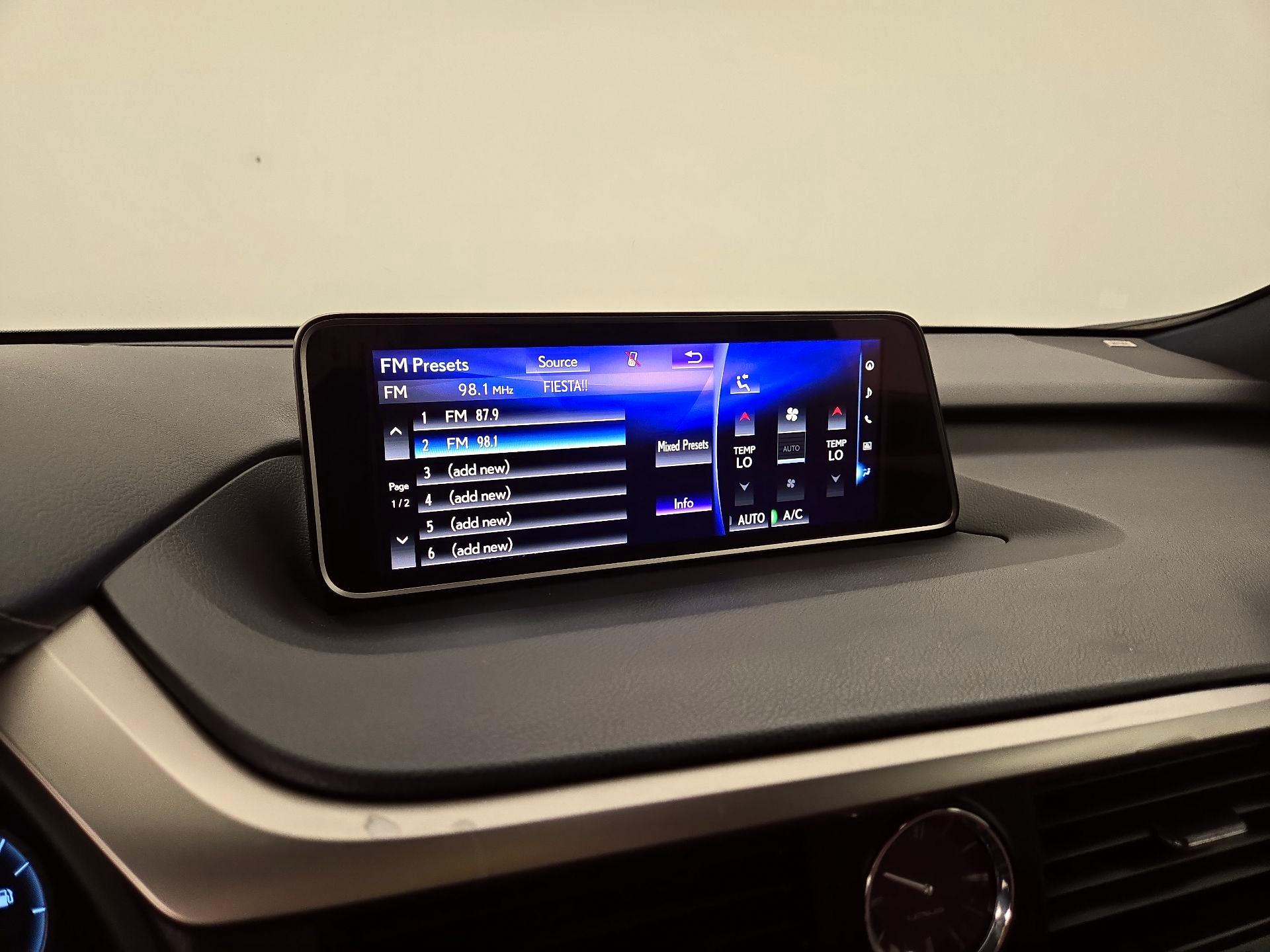 Thumbnail: 2019 Lexus RX - 16