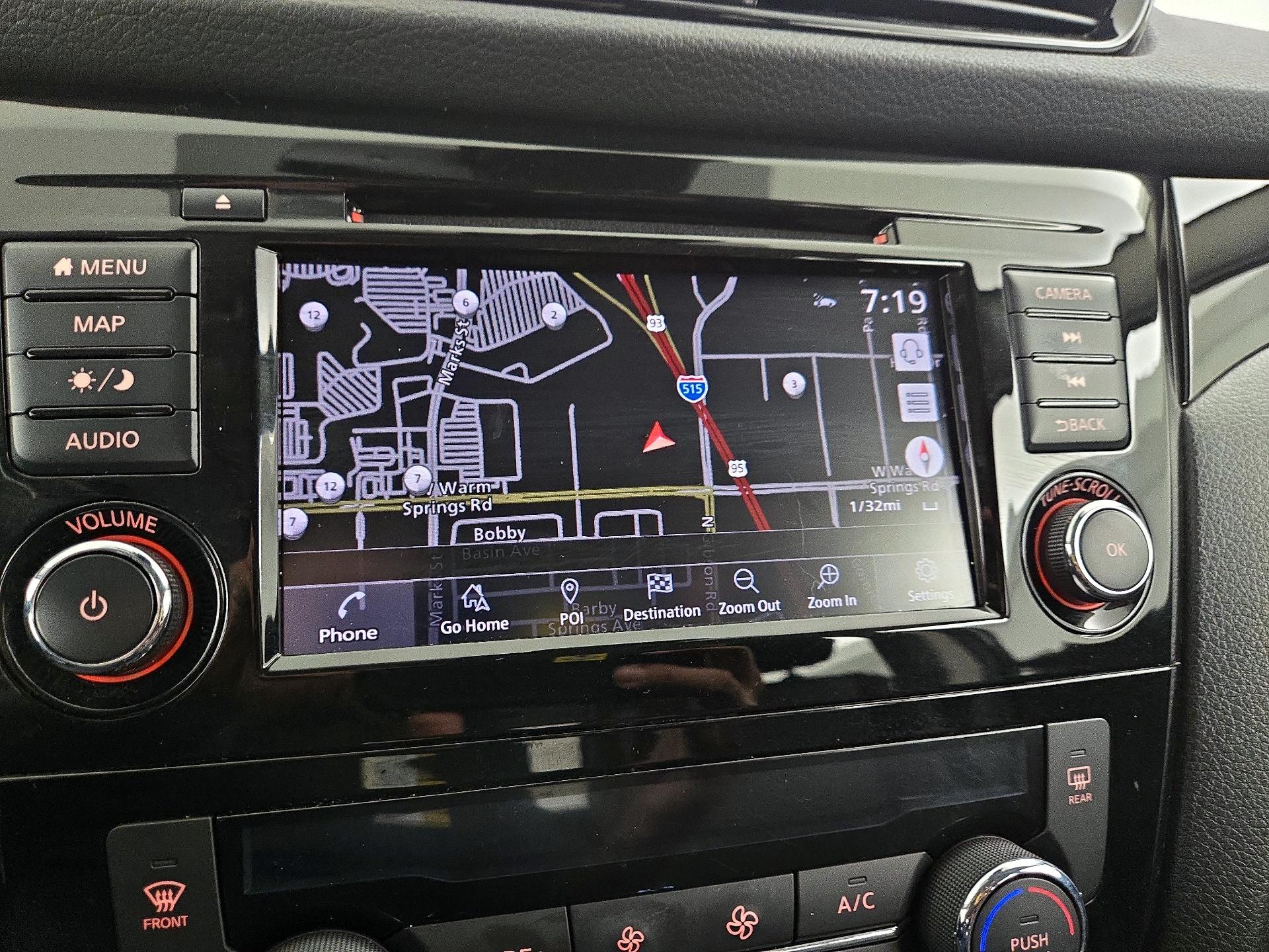 Thumbnail: 2022 Nissan Rogue Sport - 14