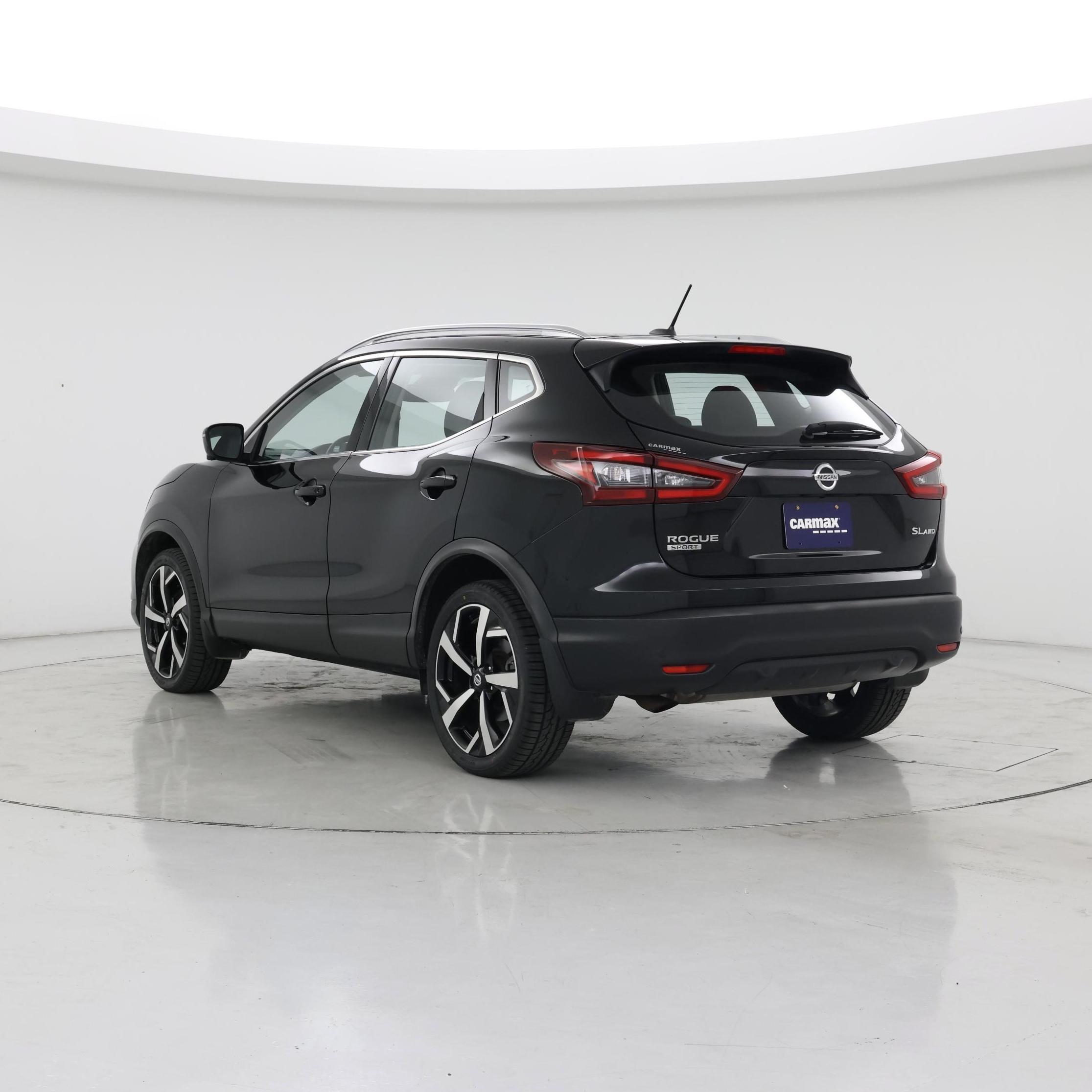 Thumbnail: 2022 Nissan Rogue Sport - 2