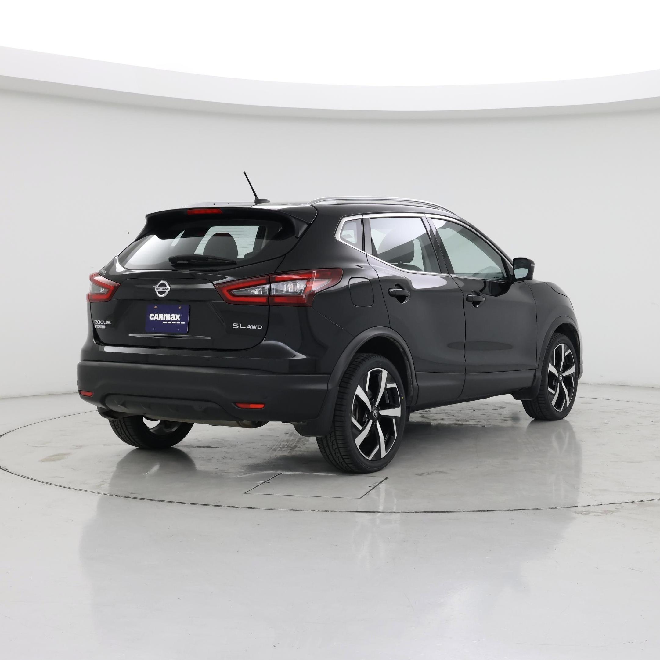 Thumbnail: 2022 Nissan Rogue Sport - 8