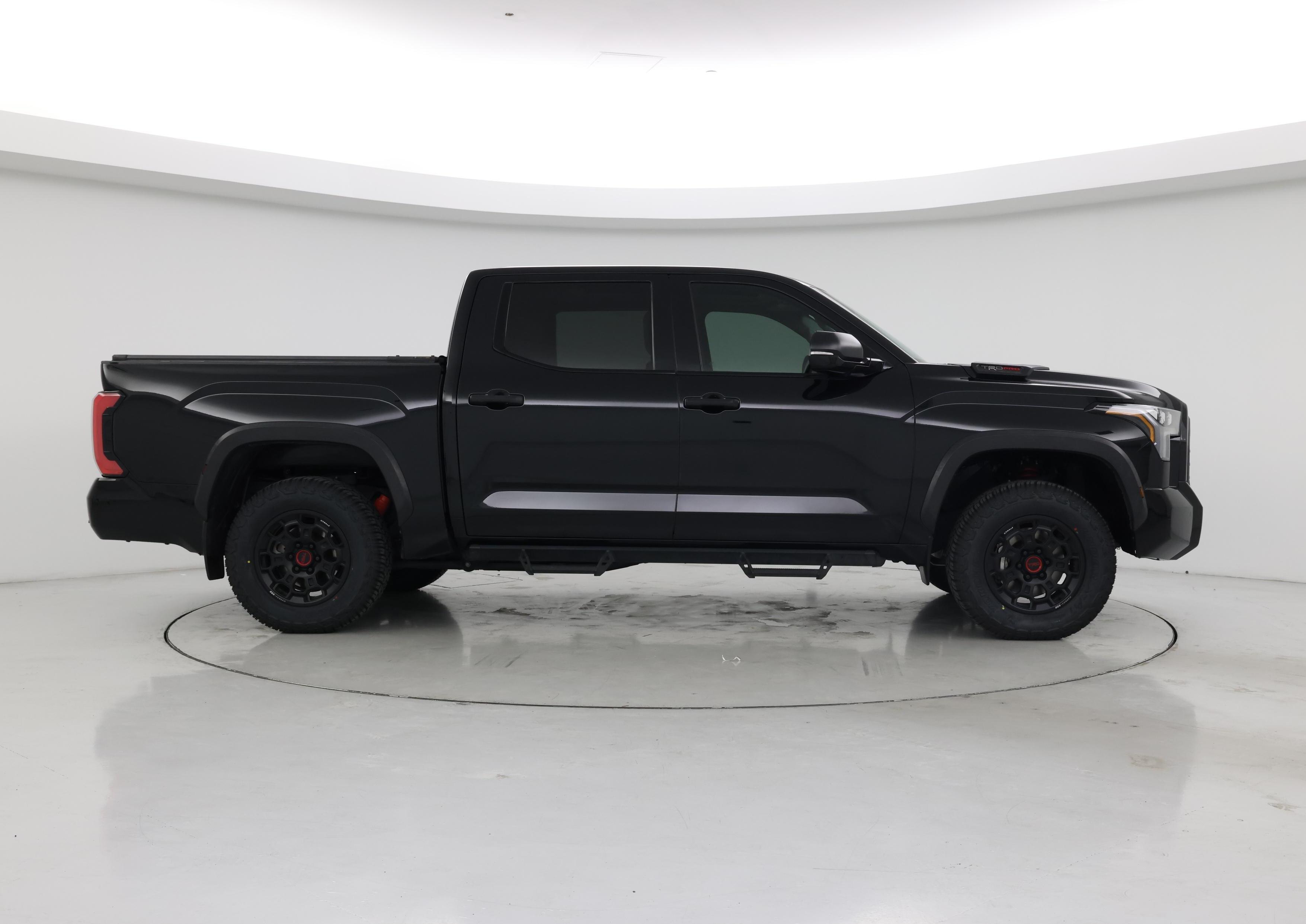 Thumbnail: 2022 Toyota Tundra - 7