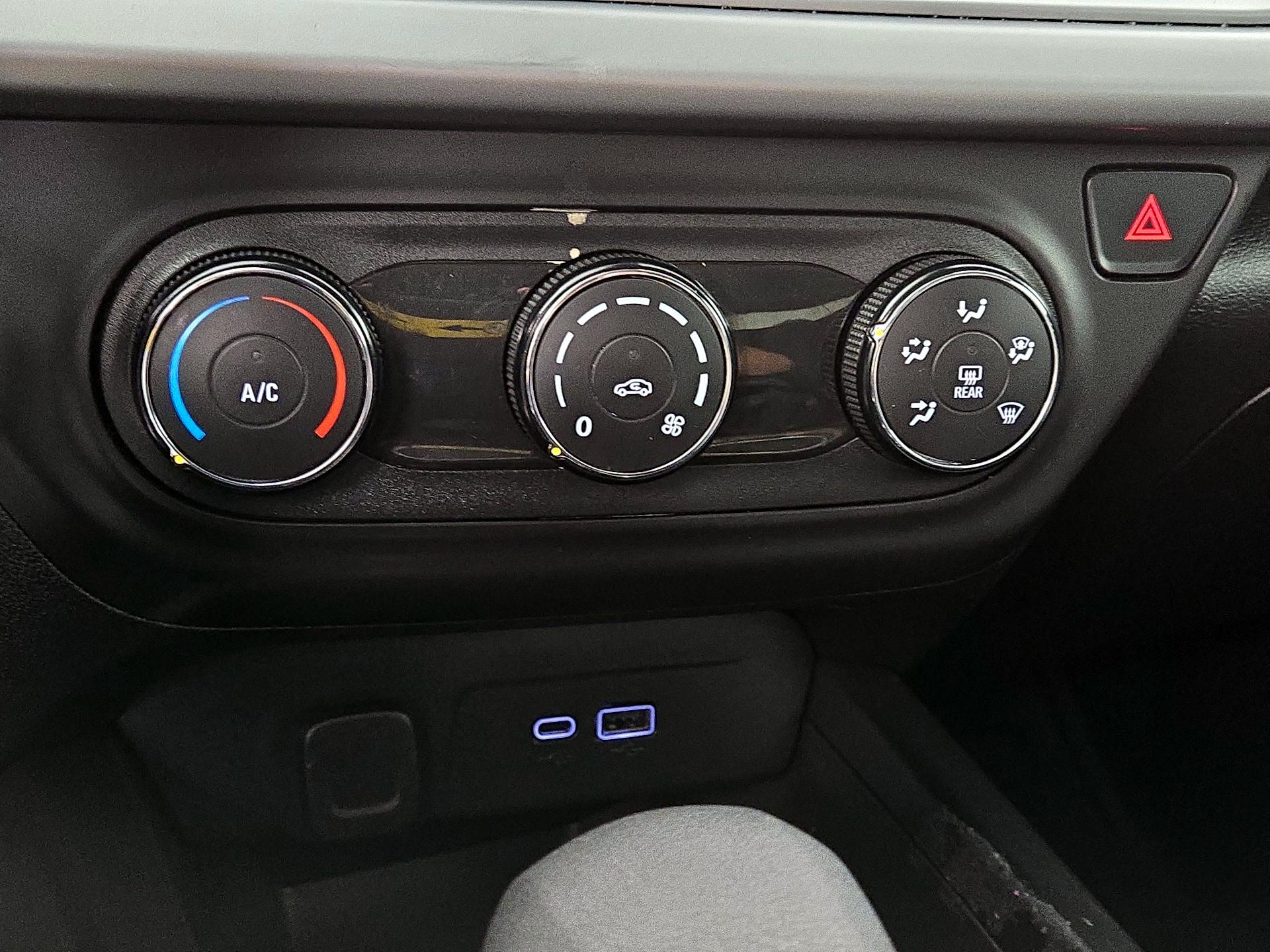 Thumbnail: 2024 Chevrolet Trax - 16