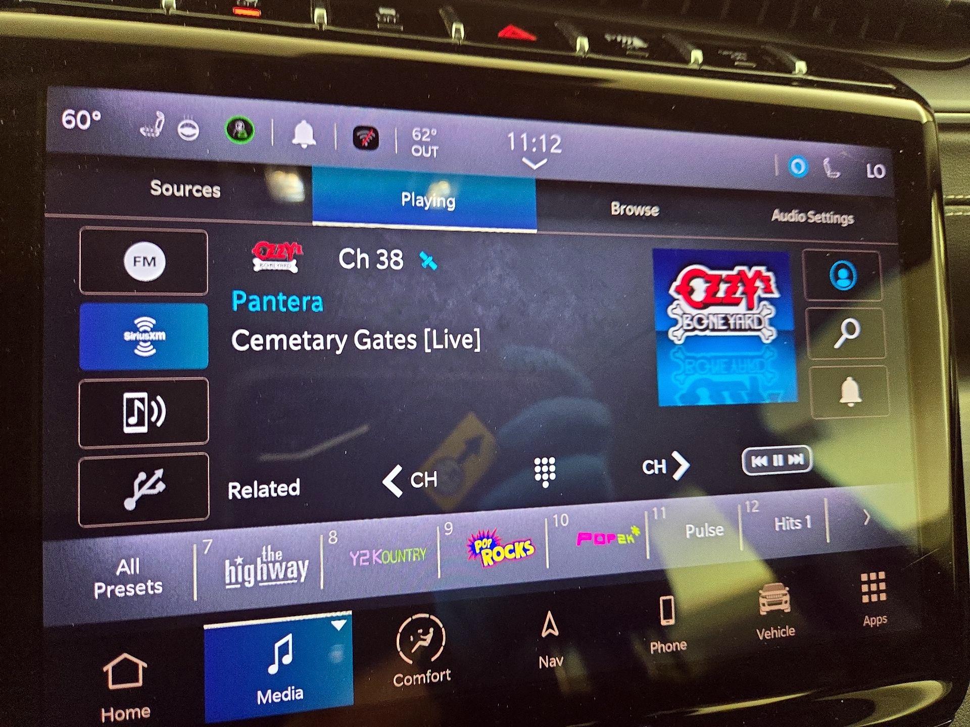 Thumbnail: 2022 Jeep Grand Cherokee - 16