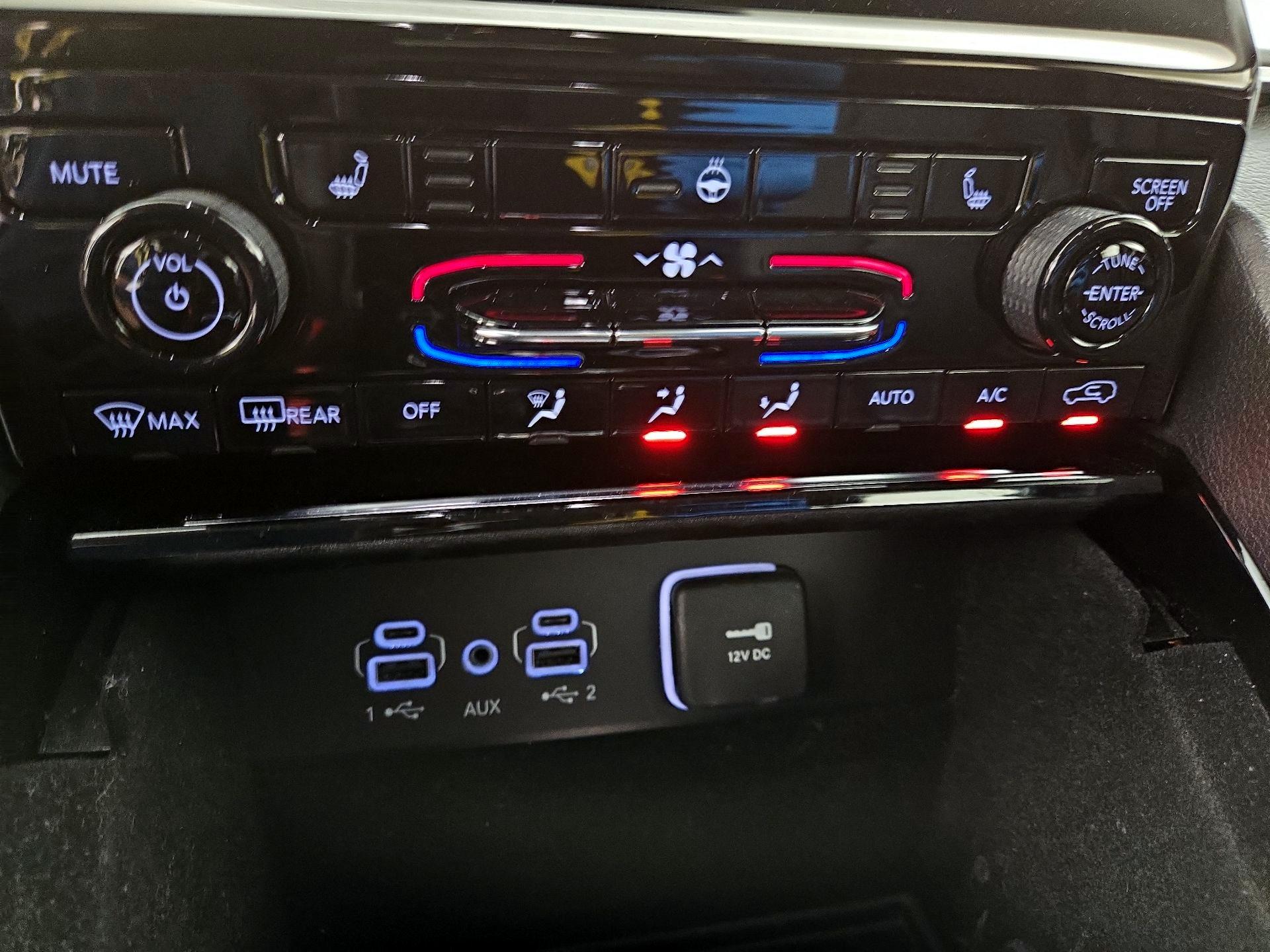 Thumbnail: 2022 Jeep Grand Cherokee - 17