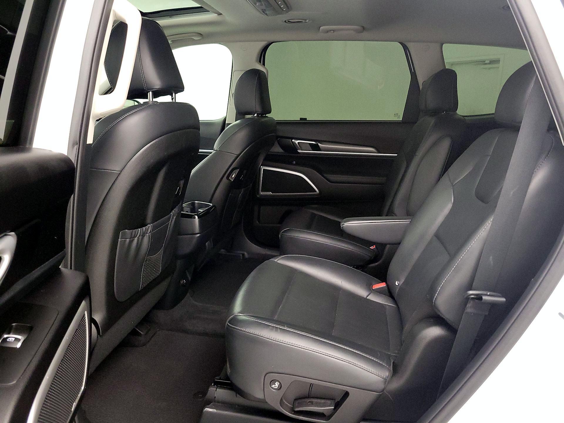 Thumbnail: 2020 Kia Telluride - 20