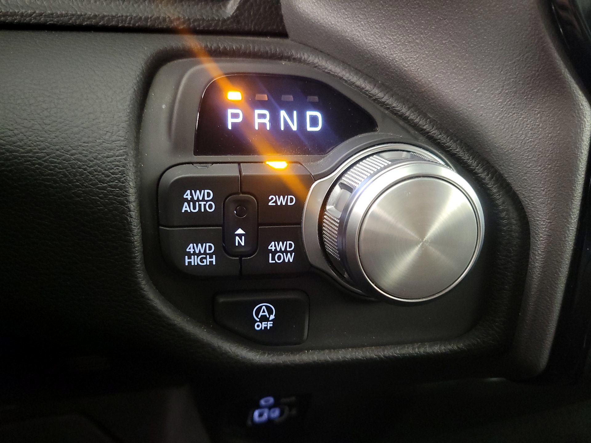 Thumbnail: 2025 RAM 1500 - 18