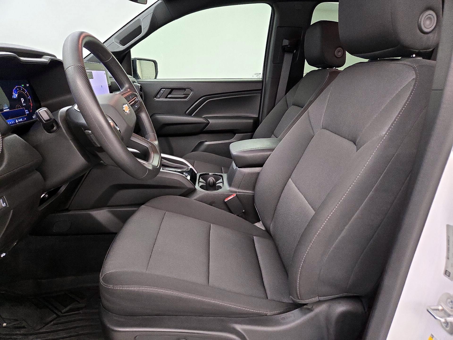 Thumbnail: 2024 Chevrolet Colorado - 11