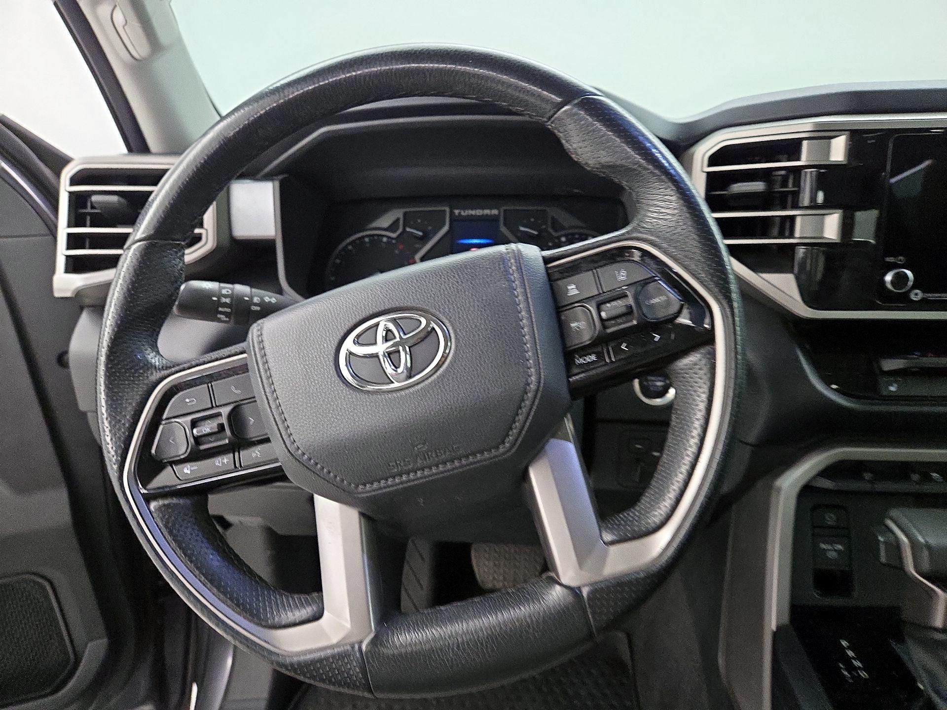 Thumbnail: 2022 Toyota Tundra - 10