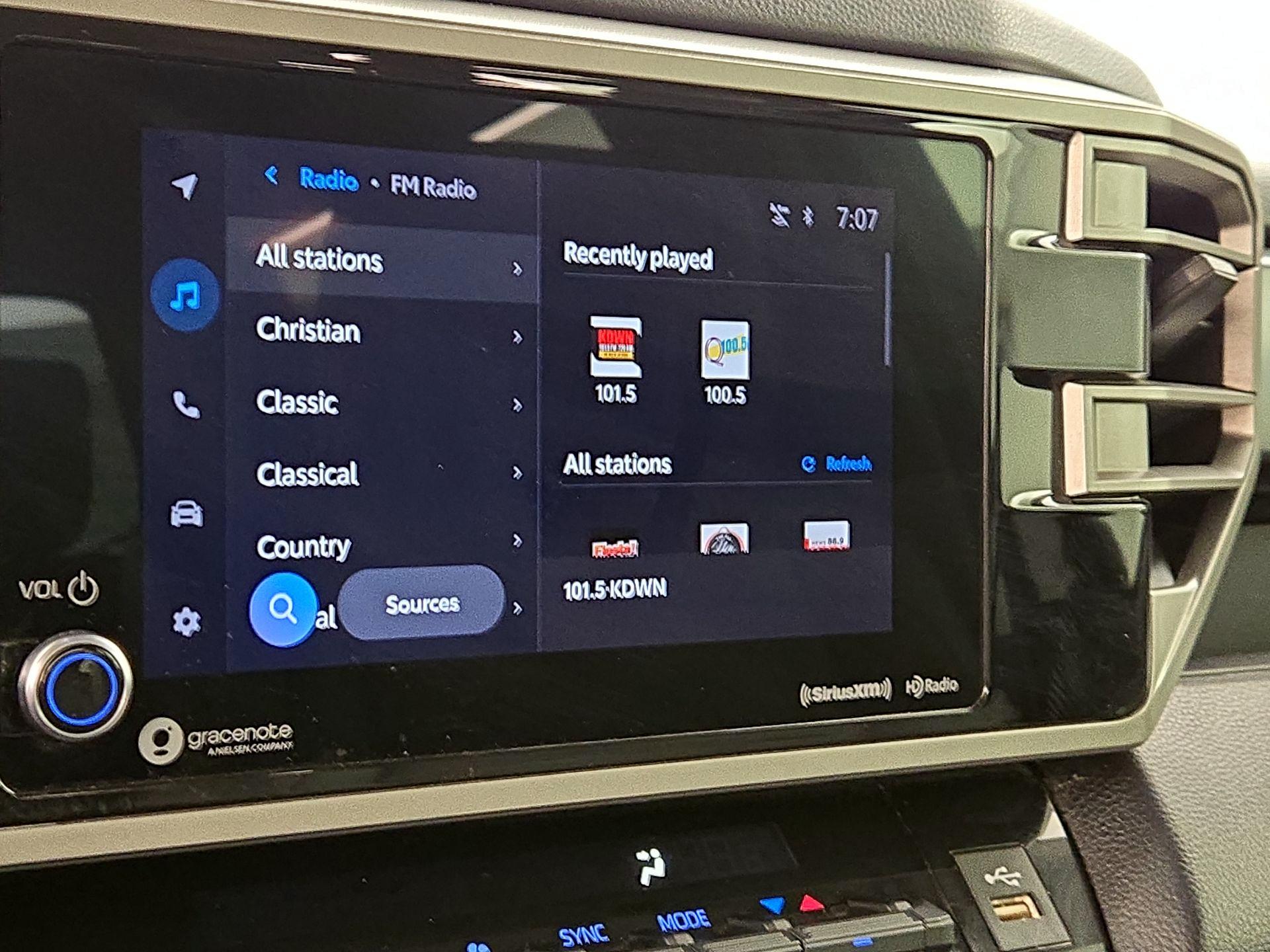 Thumbnail: 2022 Toyota Tundra - 16