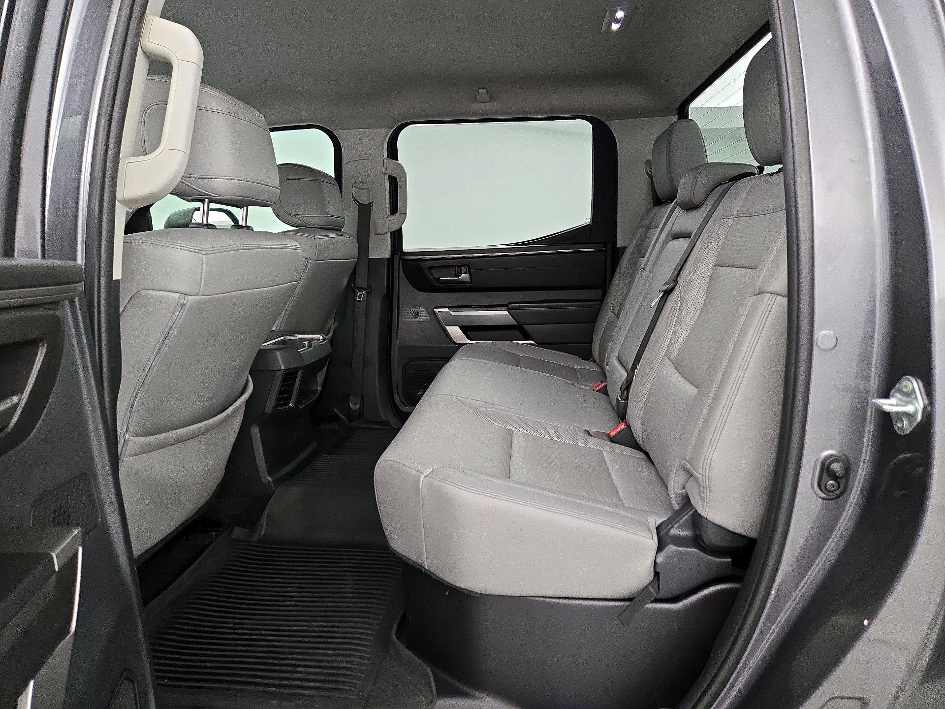 Thumbnail: 2022 Toyota Tundra - 20