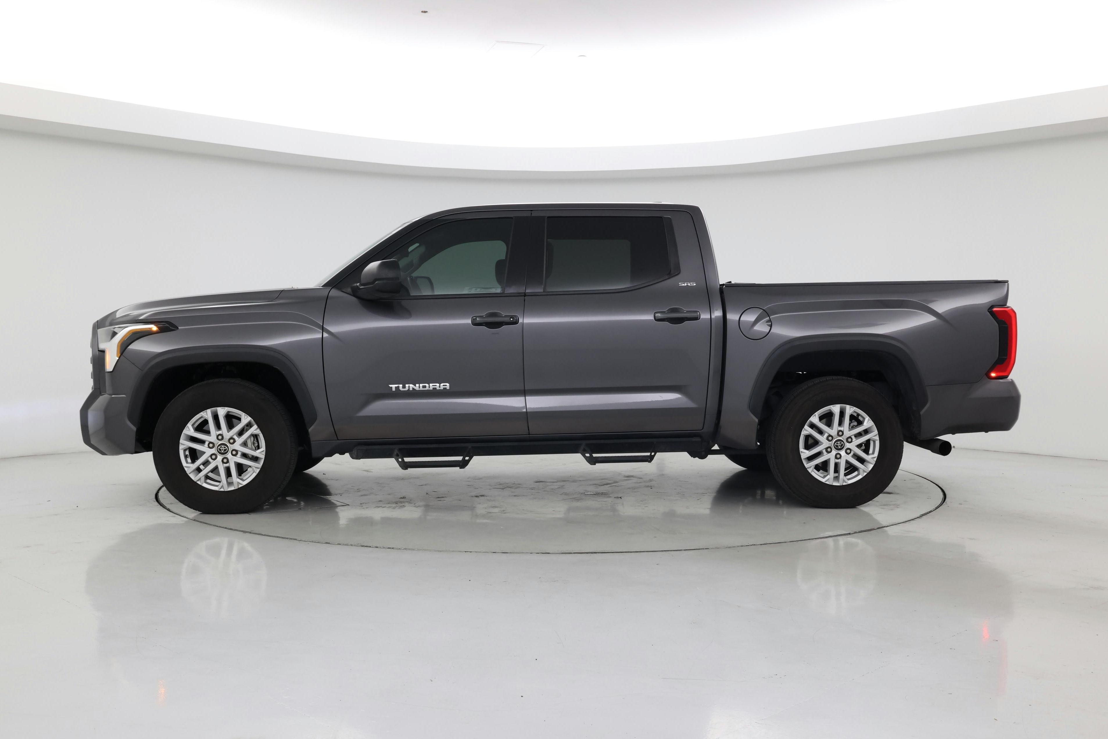 Thumbnail: 2022 Toyota Tundra - 3