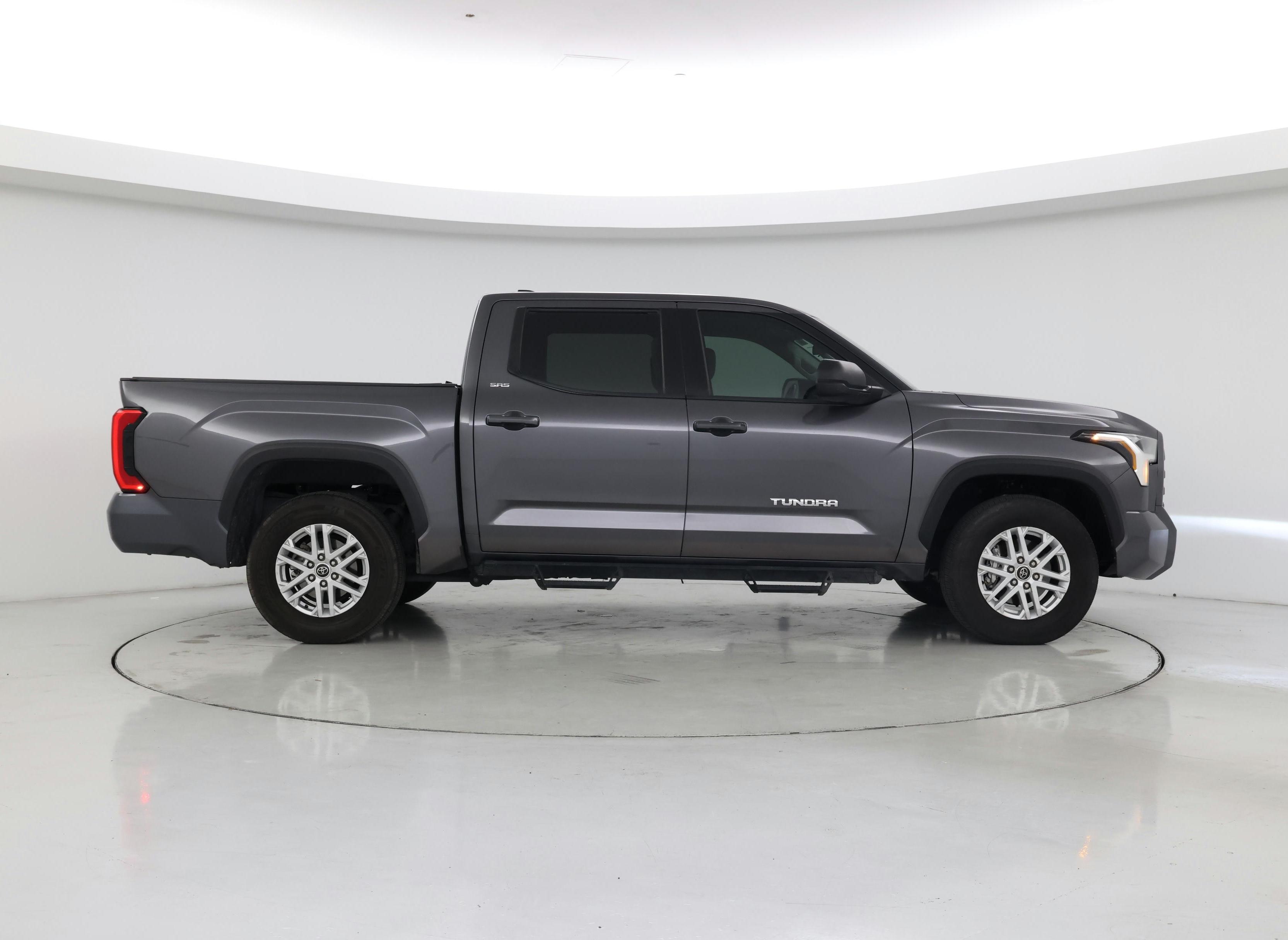 Thumbnail: 2022 Toyota Tundra - 7