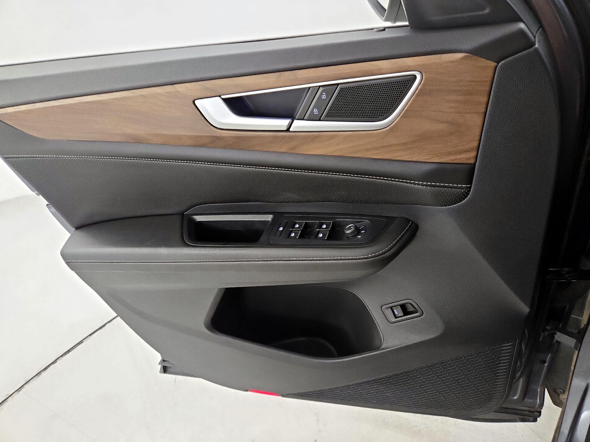 Thumbnail: 2024 Volkswagen Atlas - 12