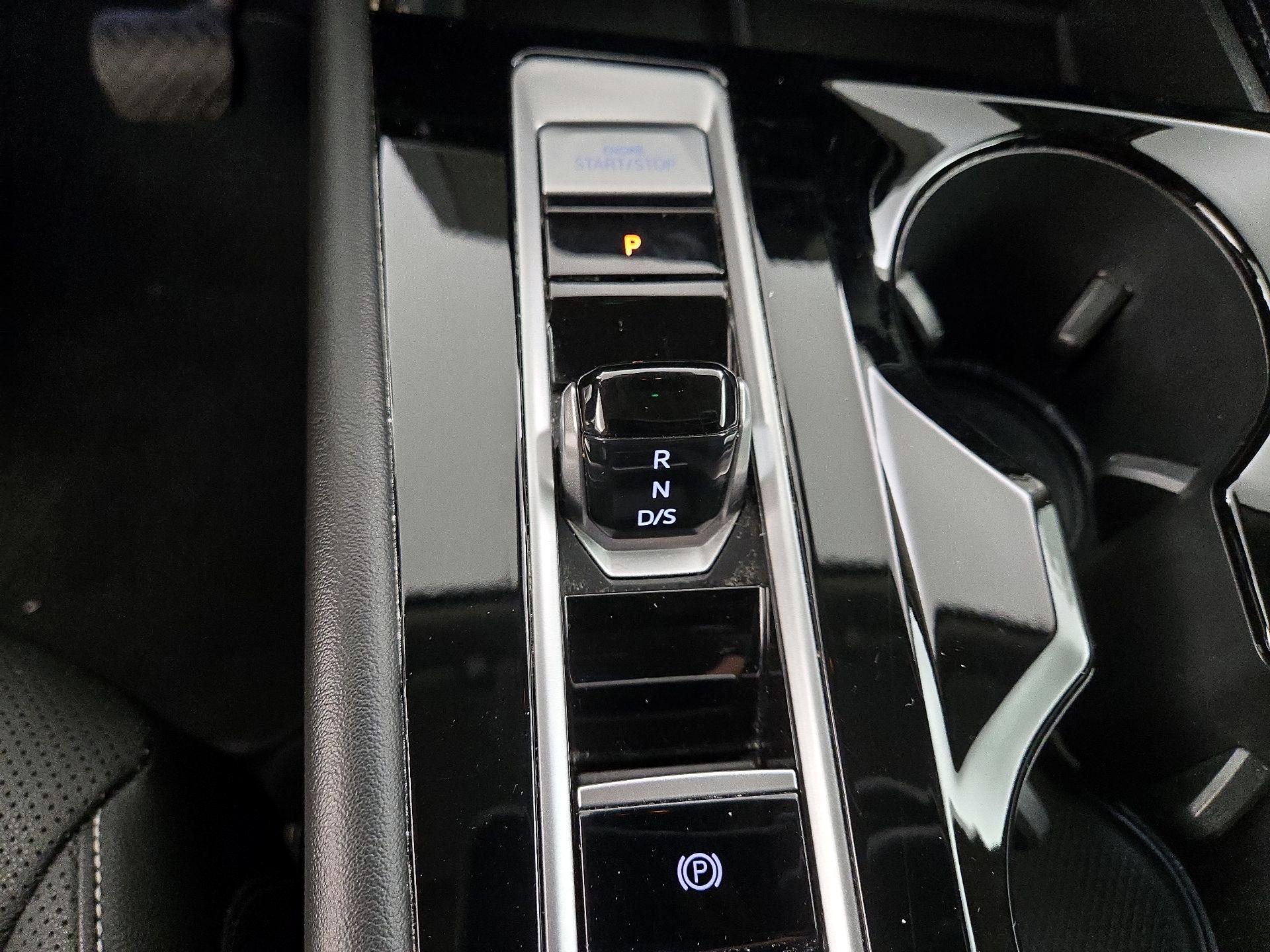 Thumbnail: 2024 Volkswagen Atlas - 17