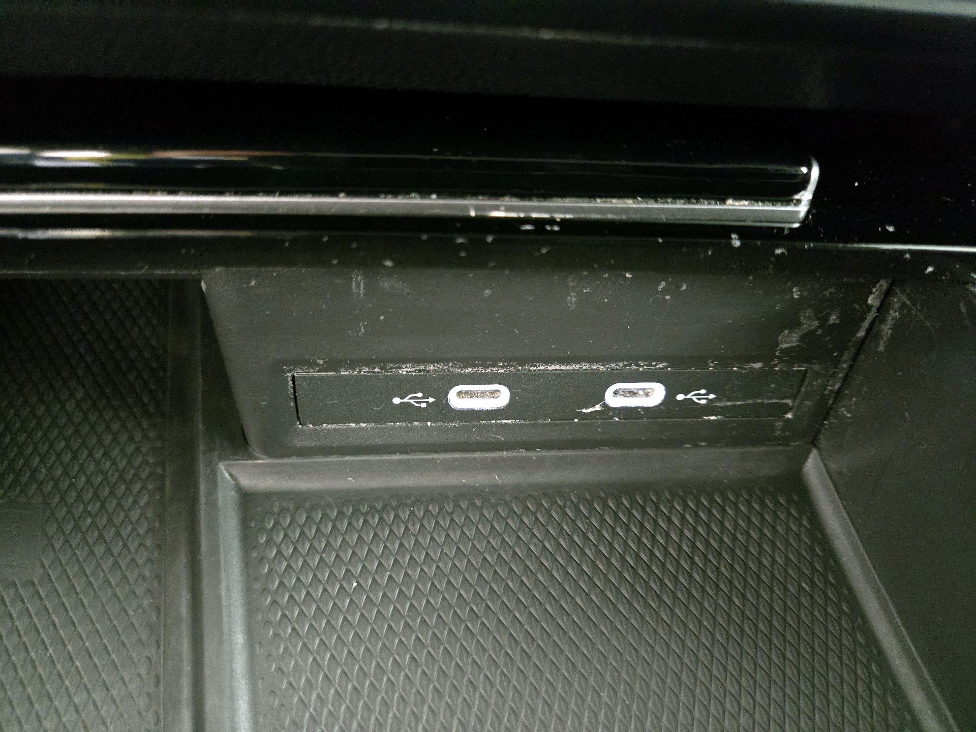 Thumbnail: 2024 Volkswagen Atlas - 18