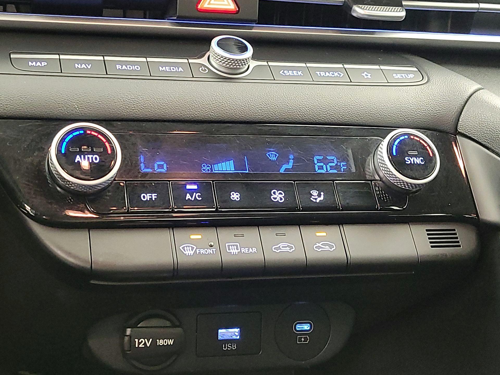 Thumbnail: 2024 Hyundai Elantra - 17