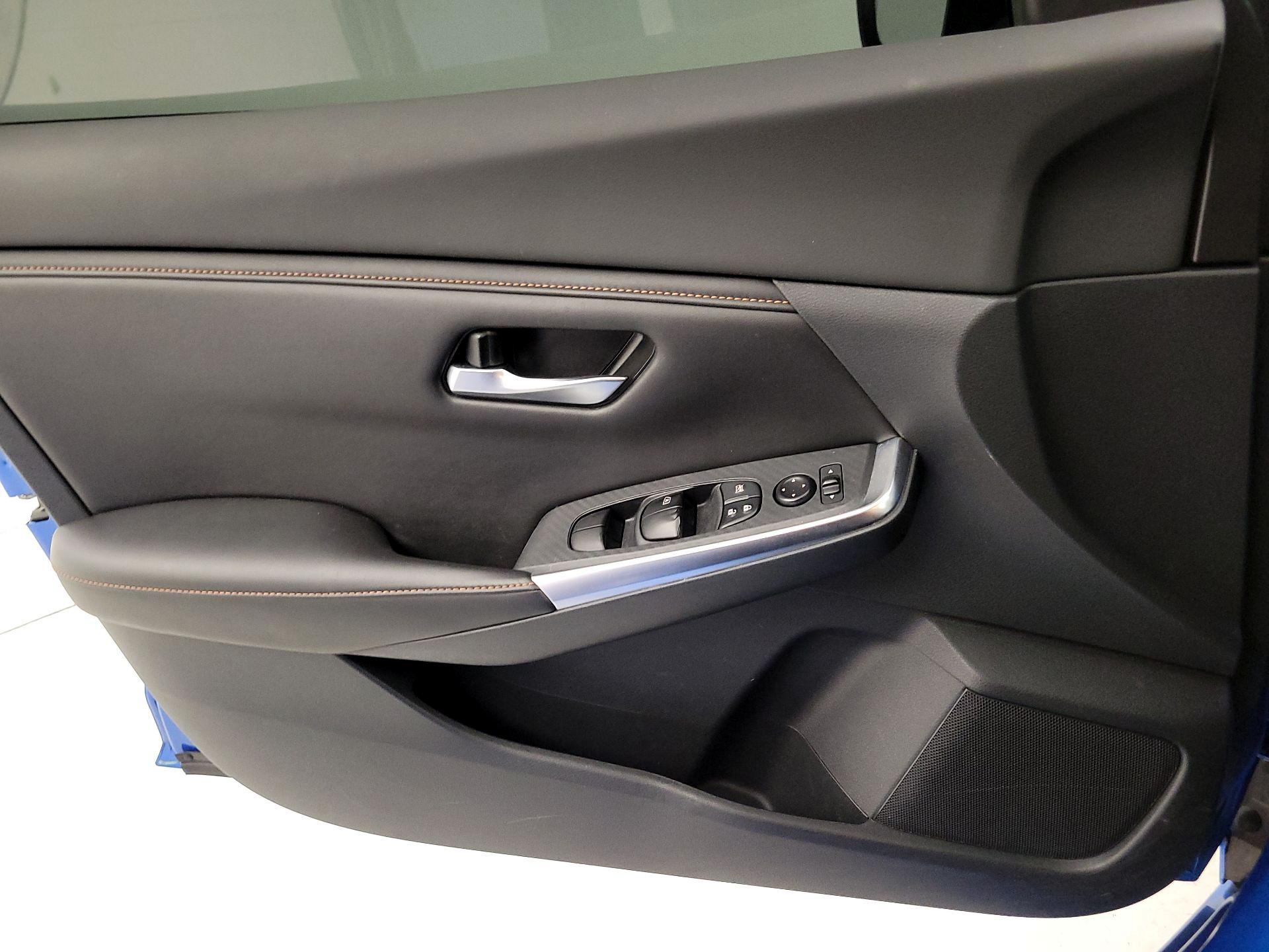 Thumbnail: 2022 Nissan Sentra - 12