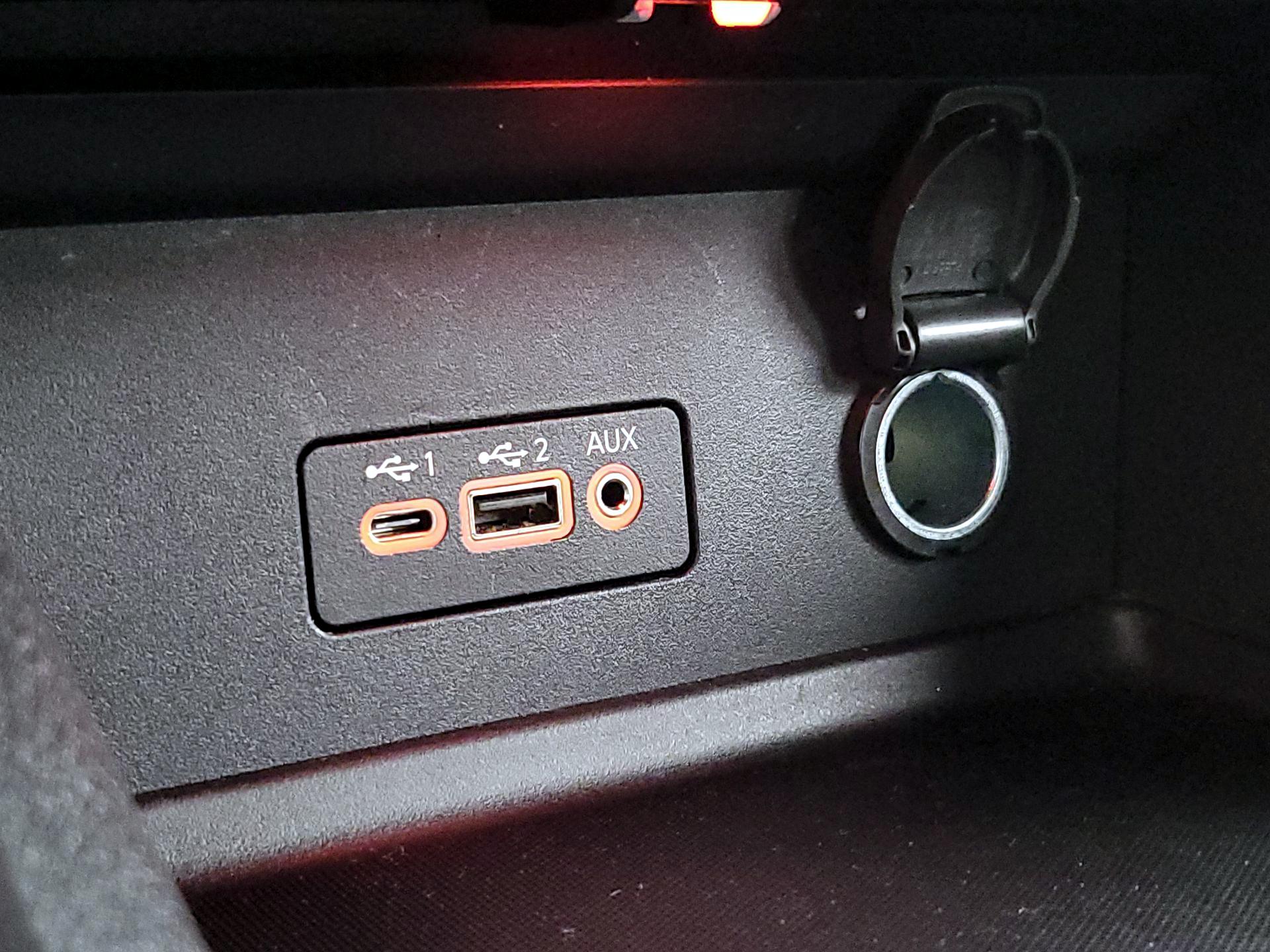 Thumbnail: 2022 Nissan Sentra - 18