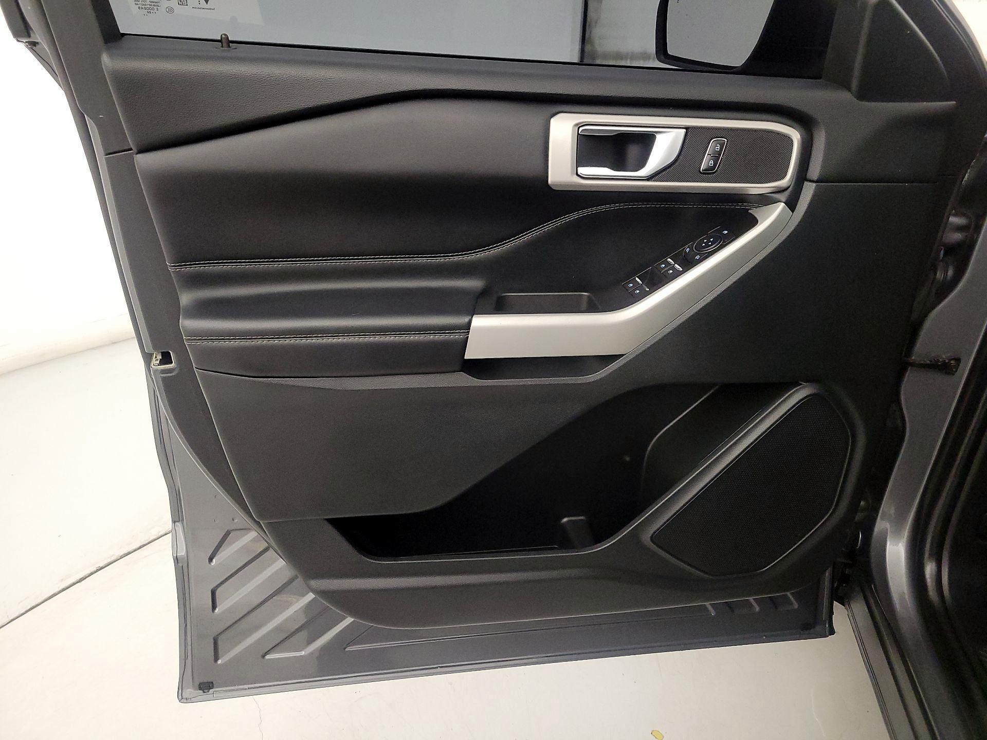 Thumbnail: 2022 Ford Explorer - 12