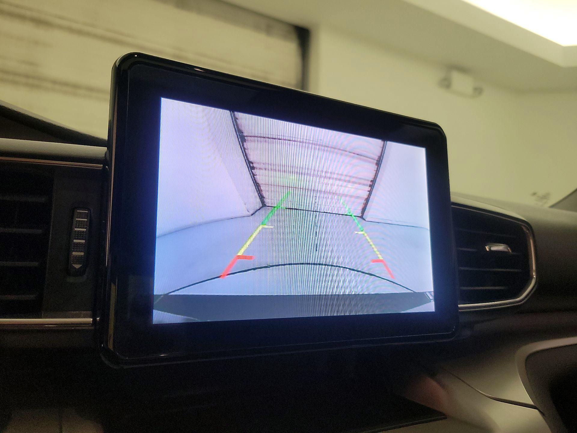 Thumbnail: 2022 Ford Explorer - 14