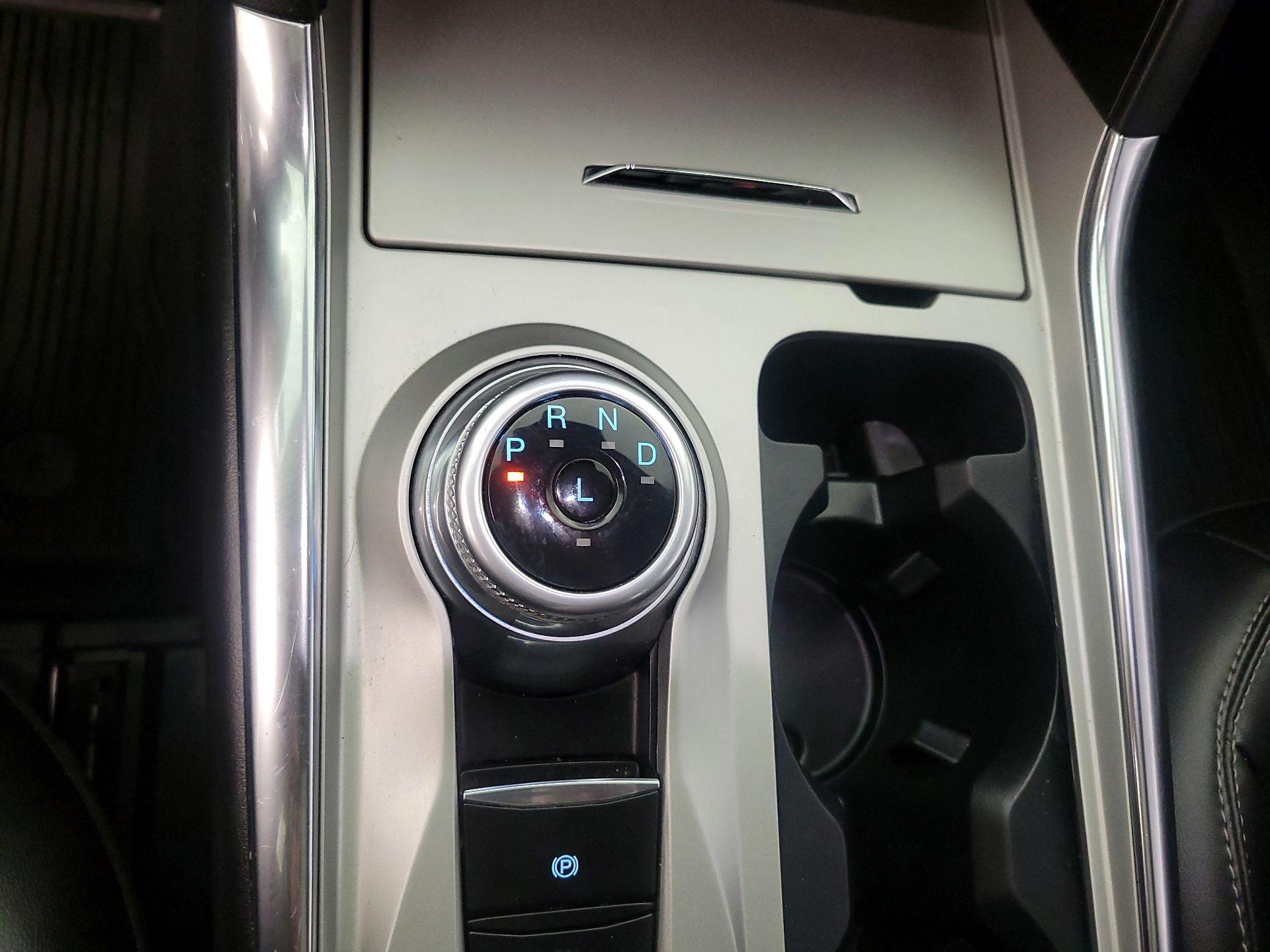 Thumbnail: 2022 Ford Explorer - 17