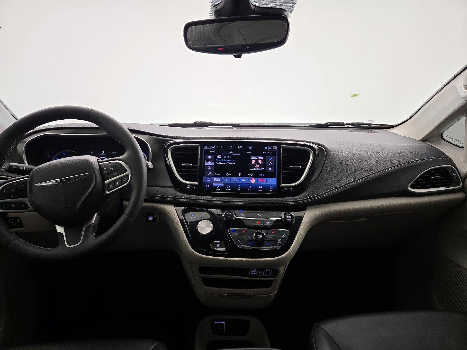 Thumbnail: 2024 Chrysler Pacifica - 9