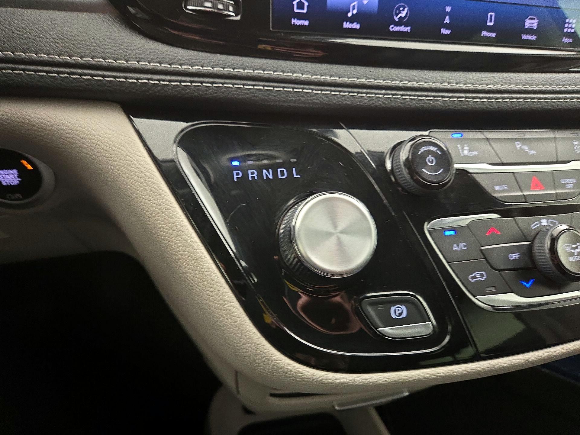 Thumbnail: 2024 Chrysler Pacifica - 17