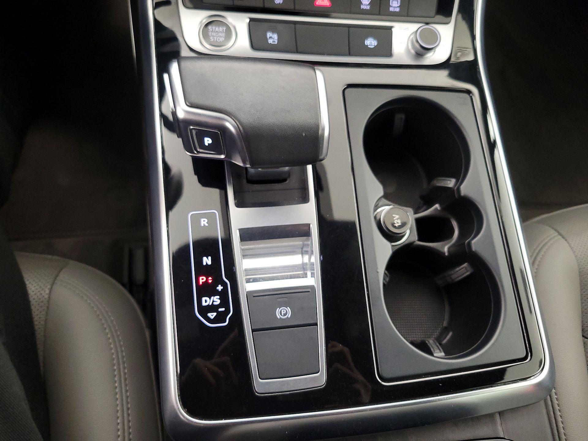 Thumbnail: 2022 Audi Q7 - 18