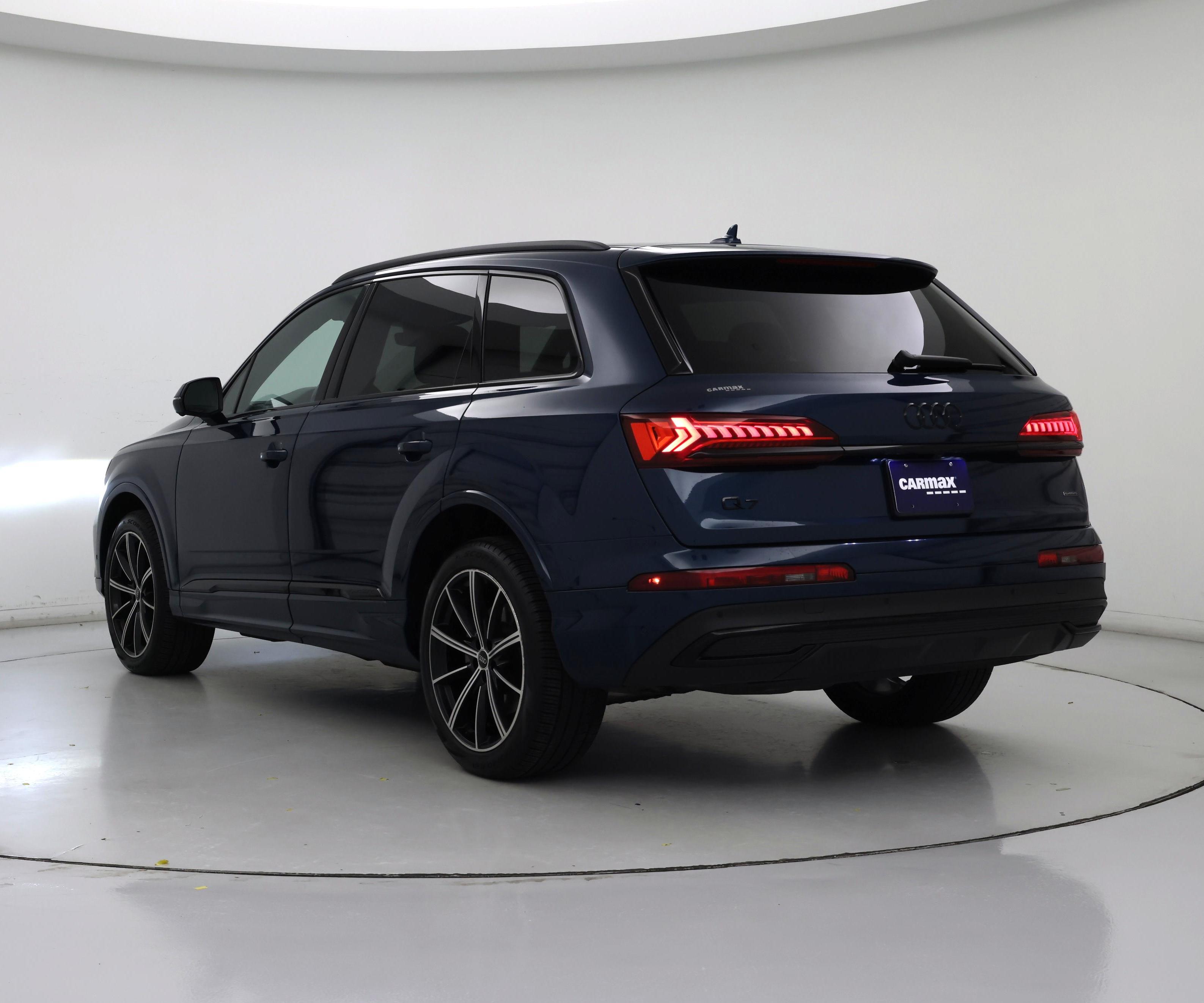 Thumbnail: 2022 Audi Q7 - 2