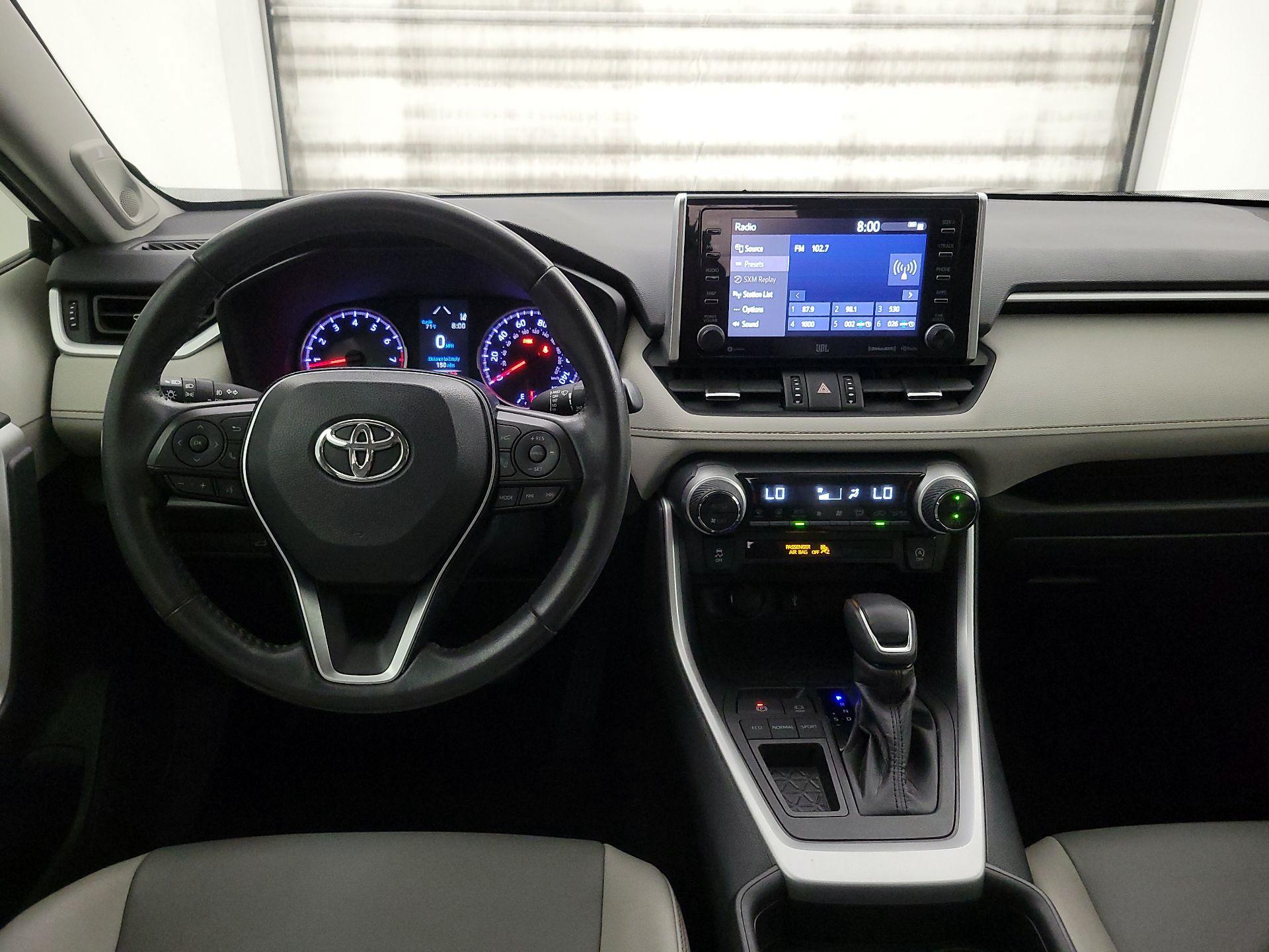 Thumbnail: 2020 Toyota RAV4 - 9